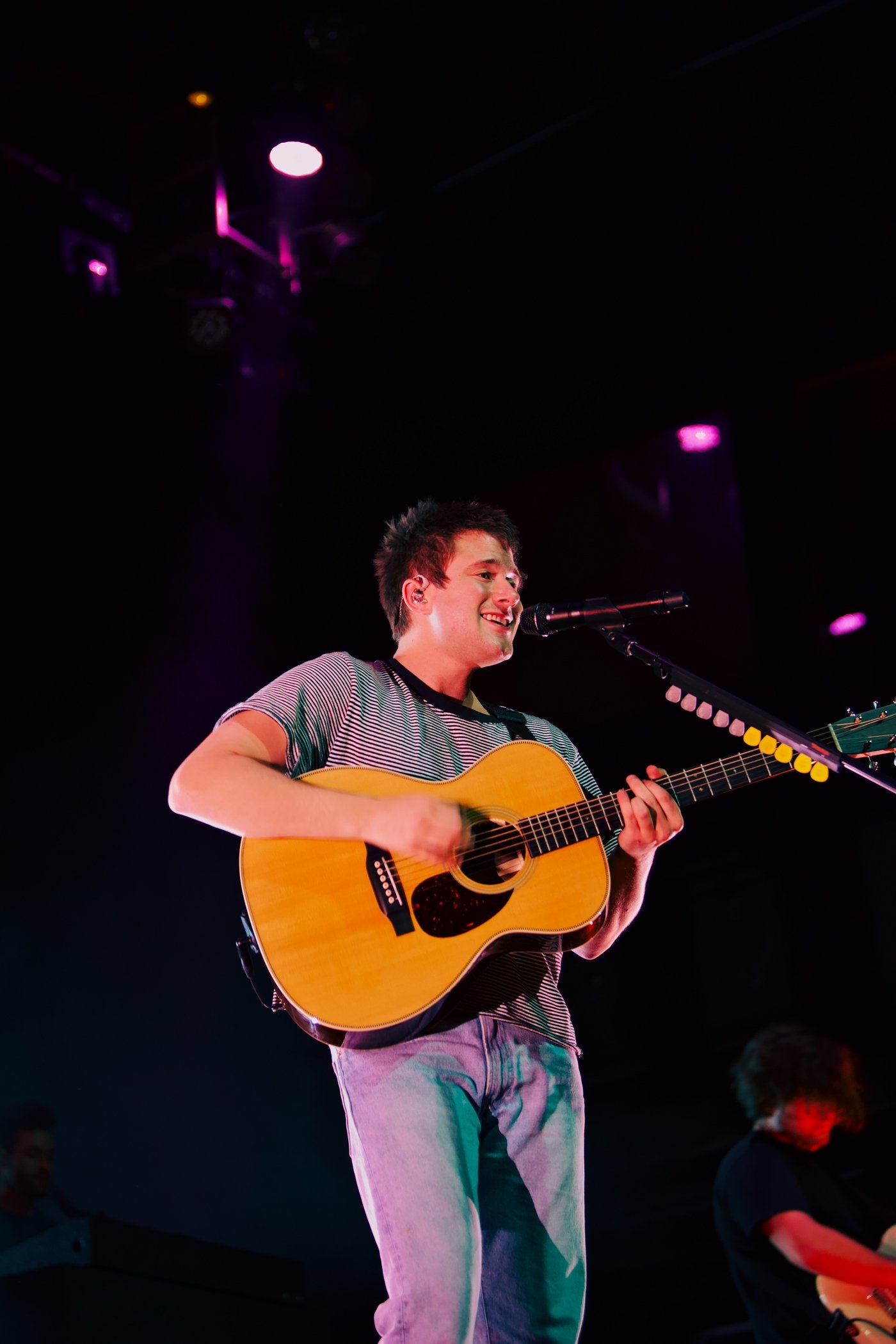 Alec Benjamin, Music artist, Photos review, Sara Kays, 1400x2100 HD Phone