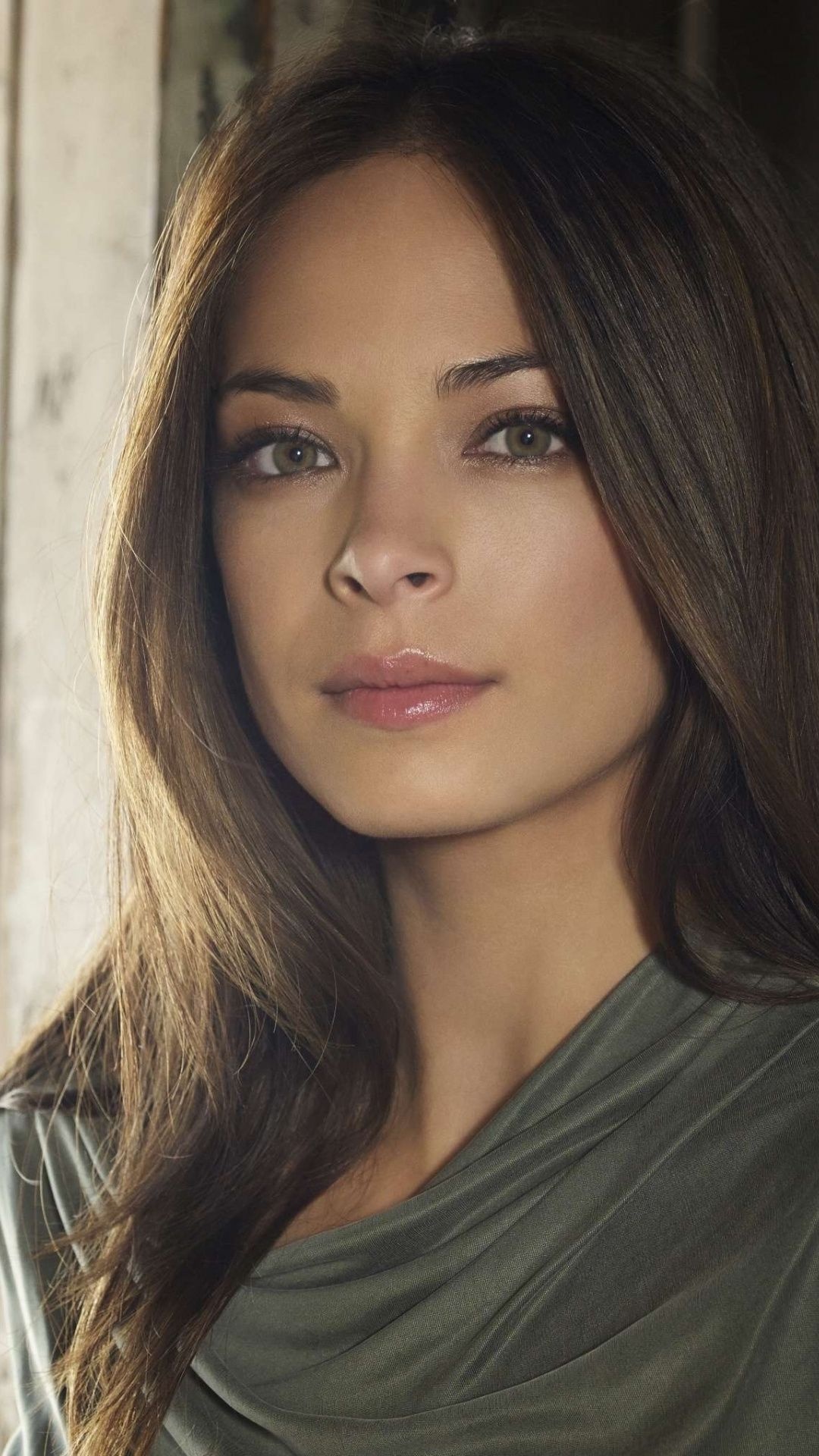 Kristin Kreuk, Most Beautiful Women Wallpaper, 1080x1920 Full HD Phone