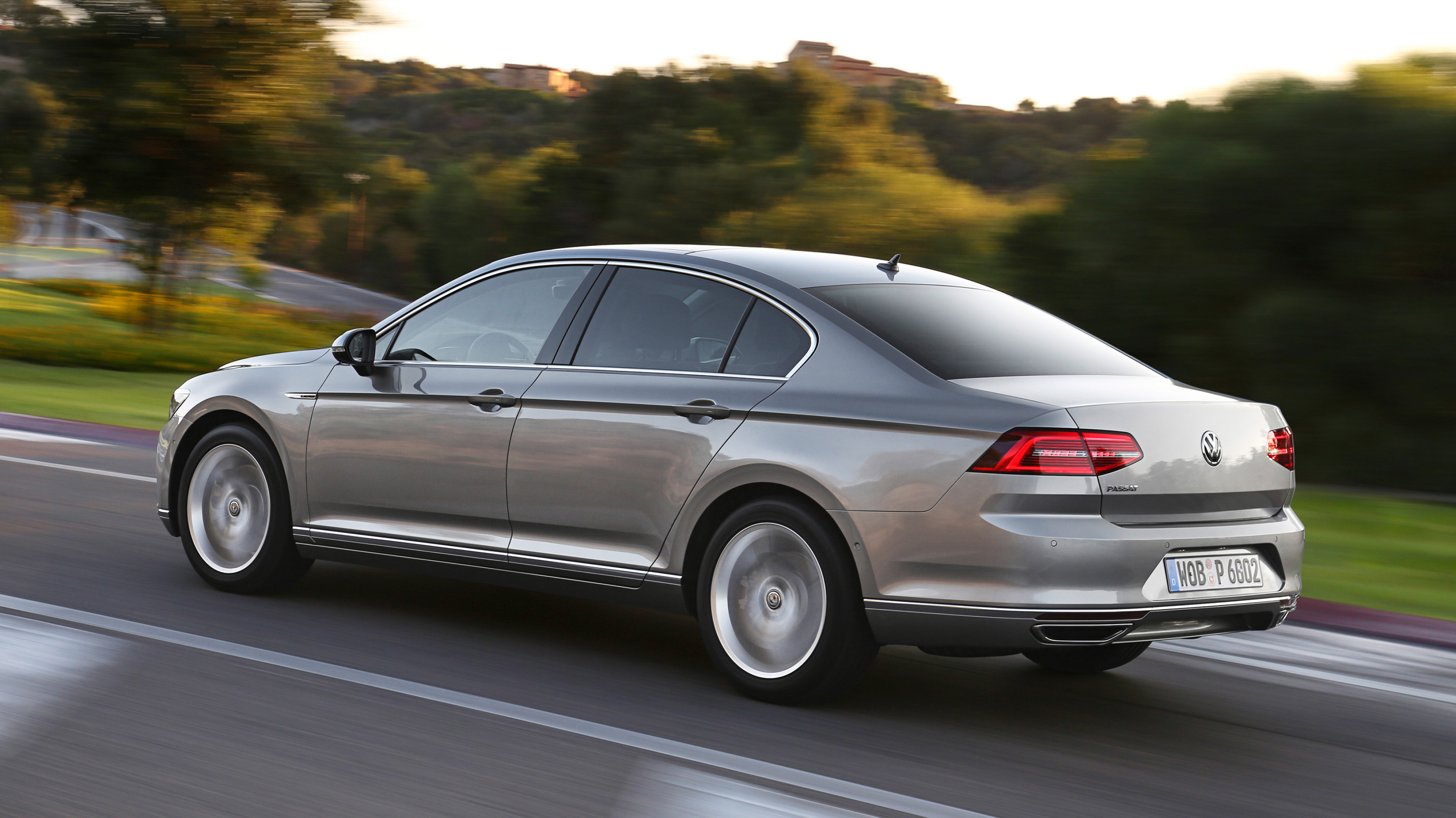 Volkswagen Passat, Unforgettable driving experience, Innovative features, Uncompromising quality, 3840x2160 4K Desktop