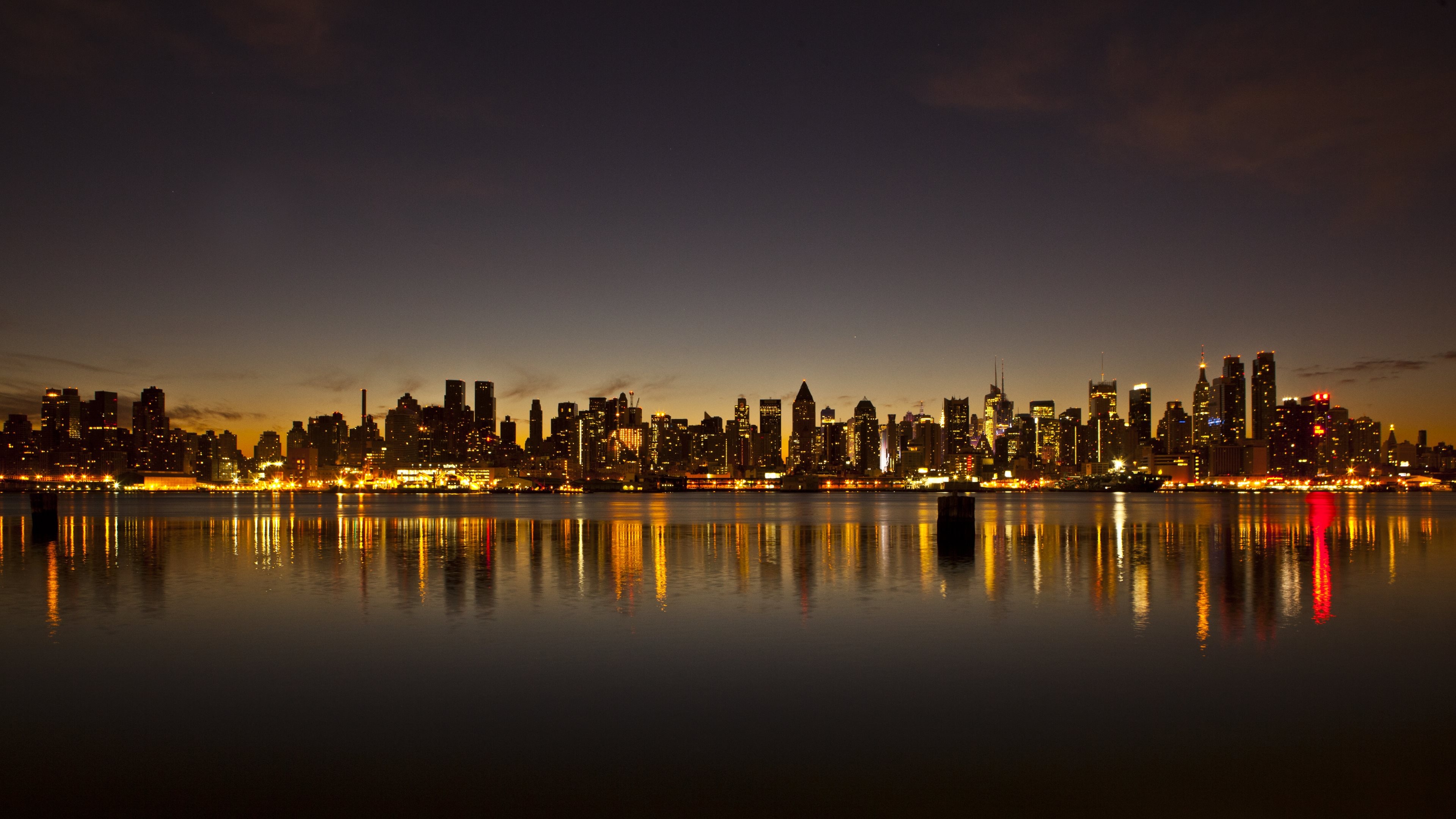 Night Skyline, Dual monitor wallpaper, New York skyline, Mesmerizing beauty, 3840x2160 4K Desktop