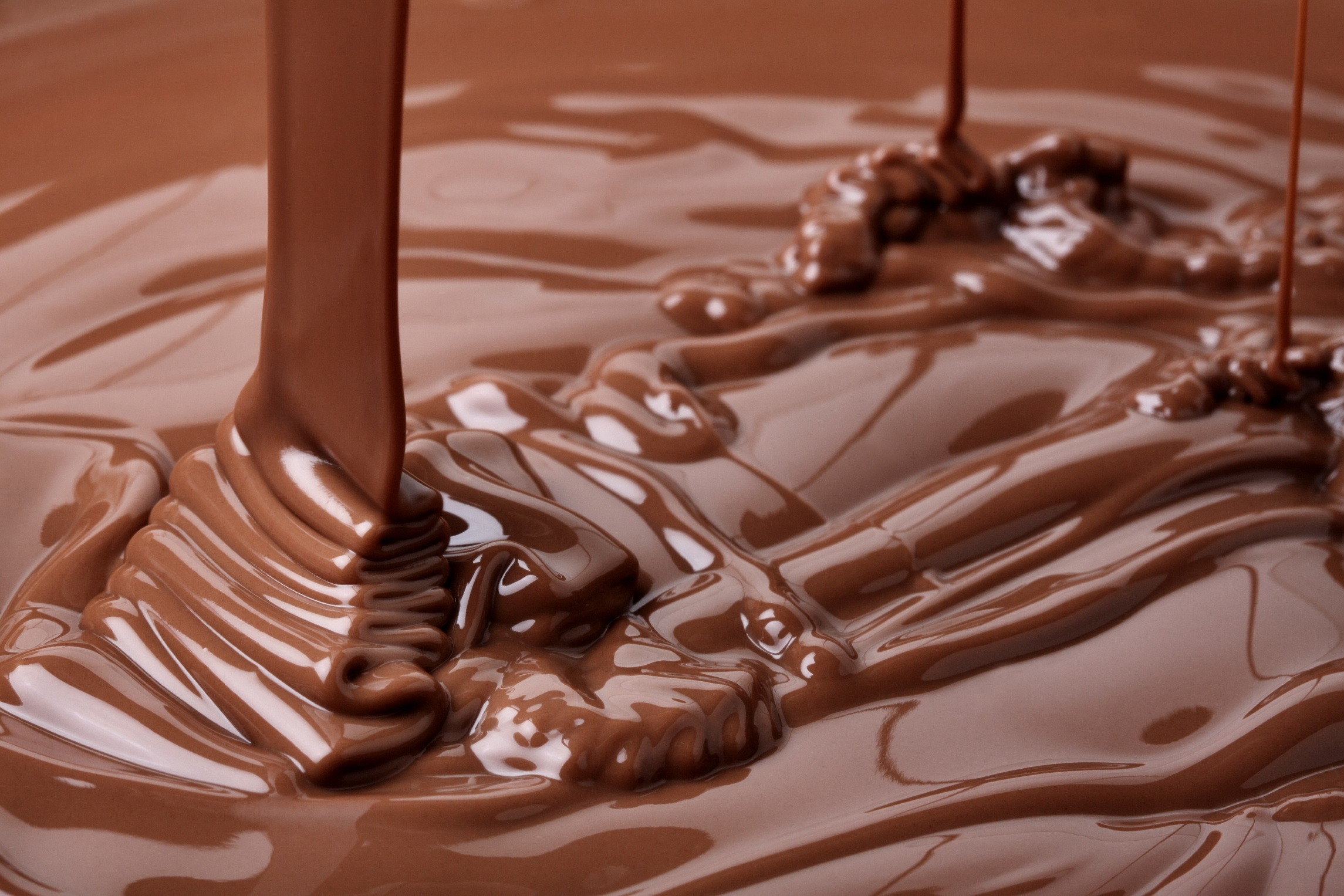 Latest HD wallpapers, Delicious chocolate treats, Tempting cocoa creations, Indulgent sweetness, 2290x1530 HD Desktop