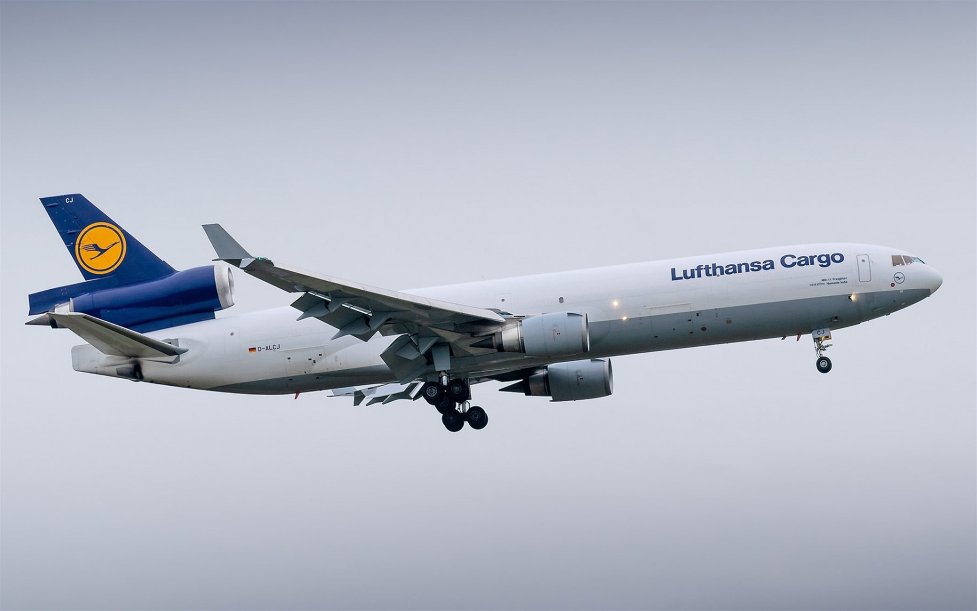 McDonnell Douglas, MD-11 Cargo airplane, Air travel, Lufthansa Cargo, 1920x1200 HD Desktop