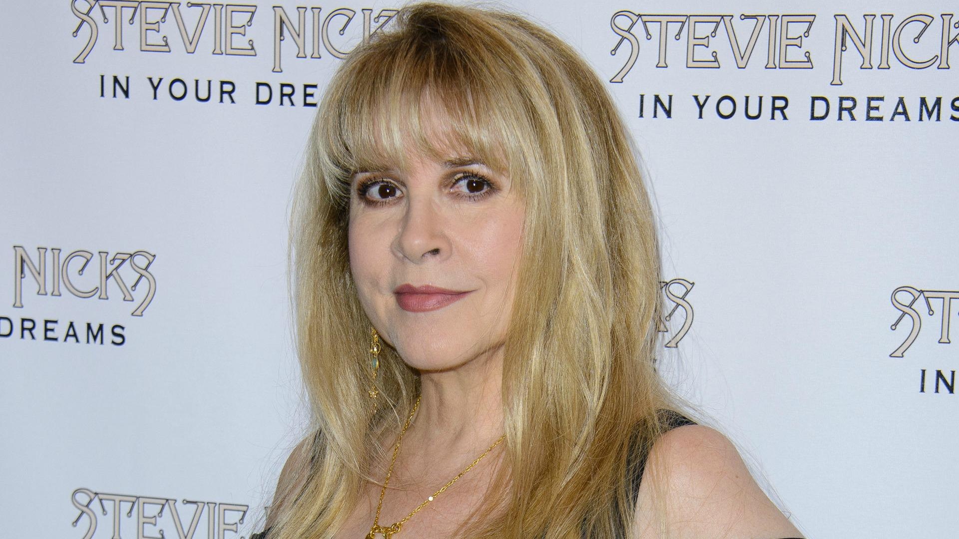 Stevie Nicks, Memoir announcement, World's readiness, 1920x1080 Full HD Desktop