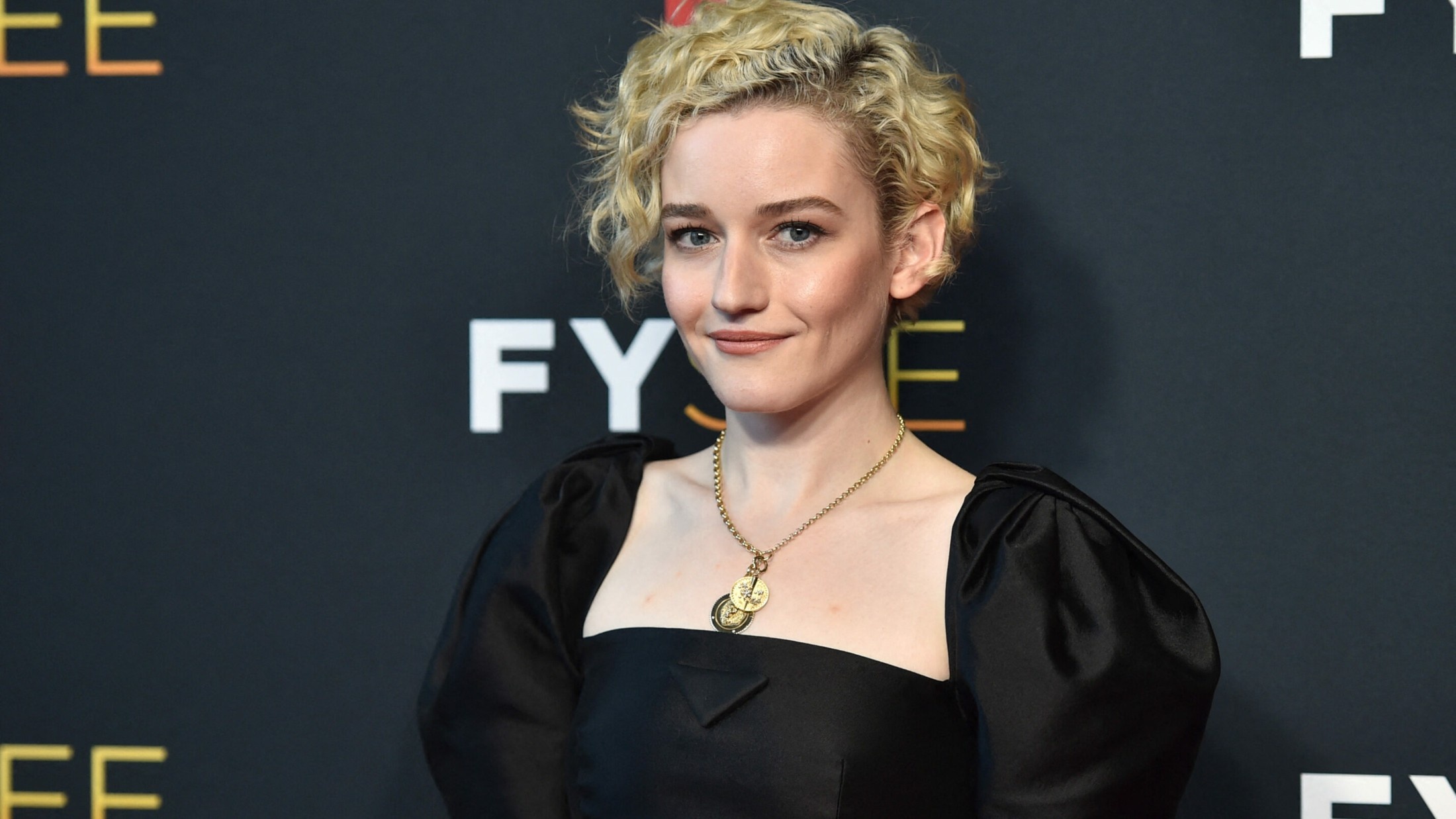 Julia Garner, Popstar directorial debut, Inventing Anna star, Madonna role, 2200x1240 HD Desktop