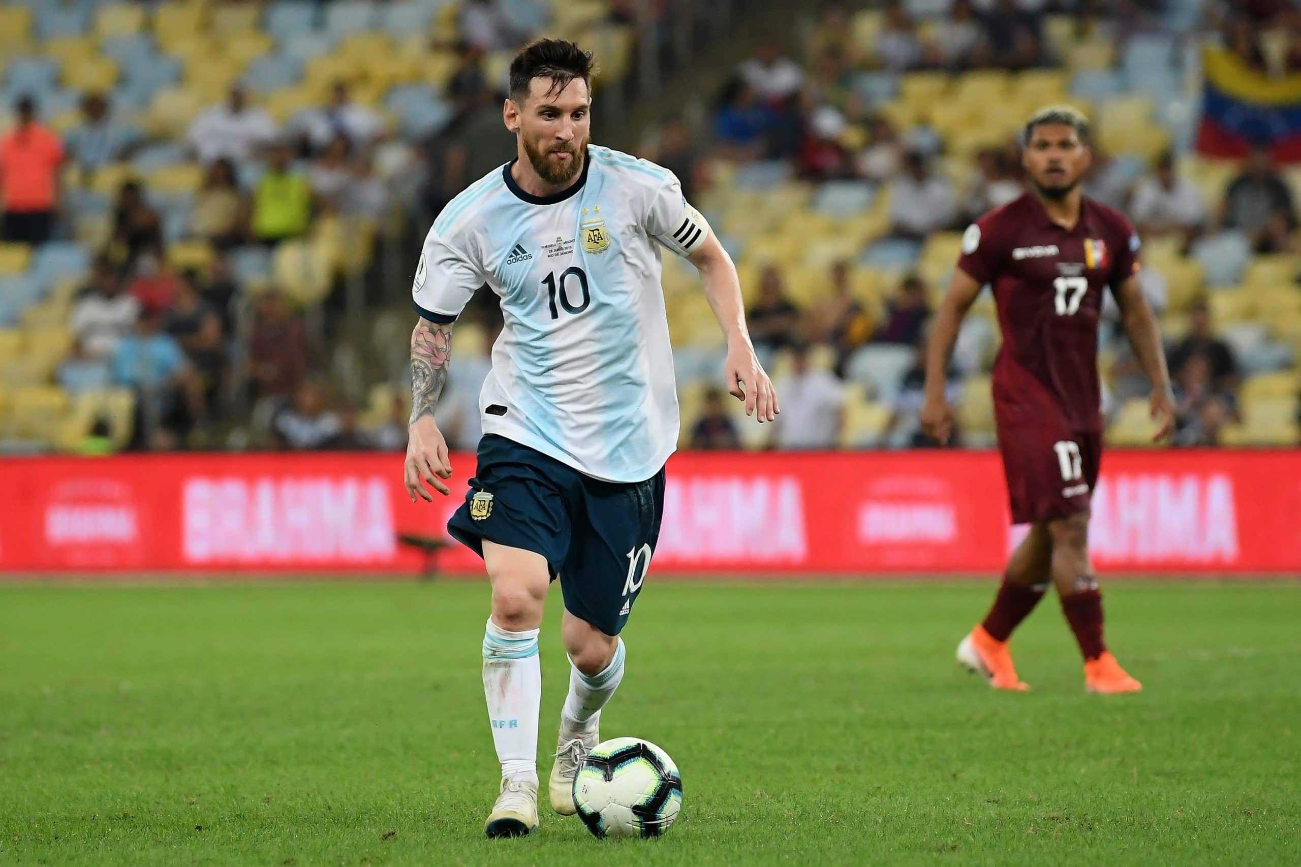 Lionel Messi, Argentina national football team, Soccer ball dribble, HD Desktop wallpaper