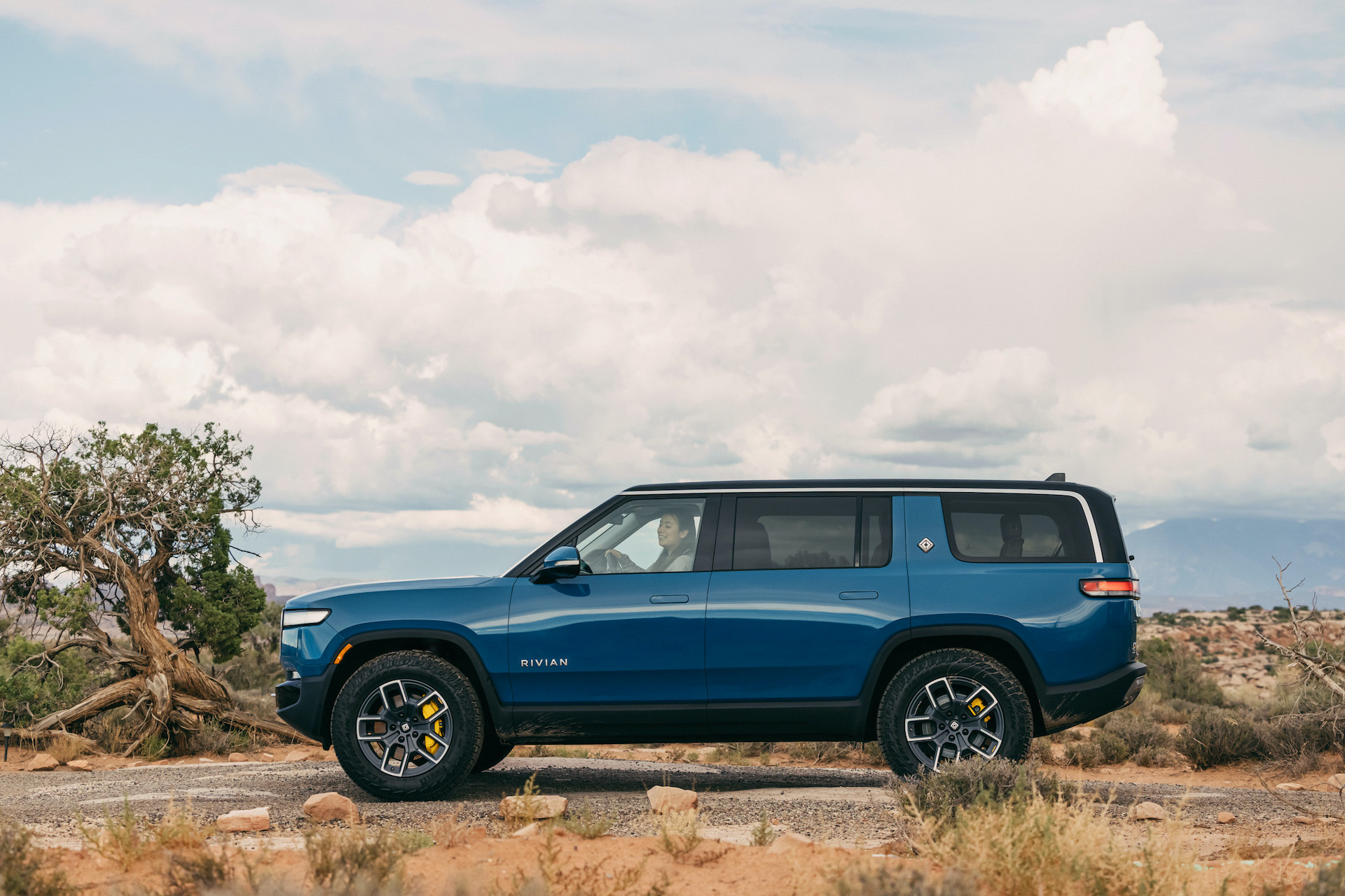 Rivian Automotive, Auto industry competition, Production ramp-up, Public News Time, 1920x1280 HD Desktop