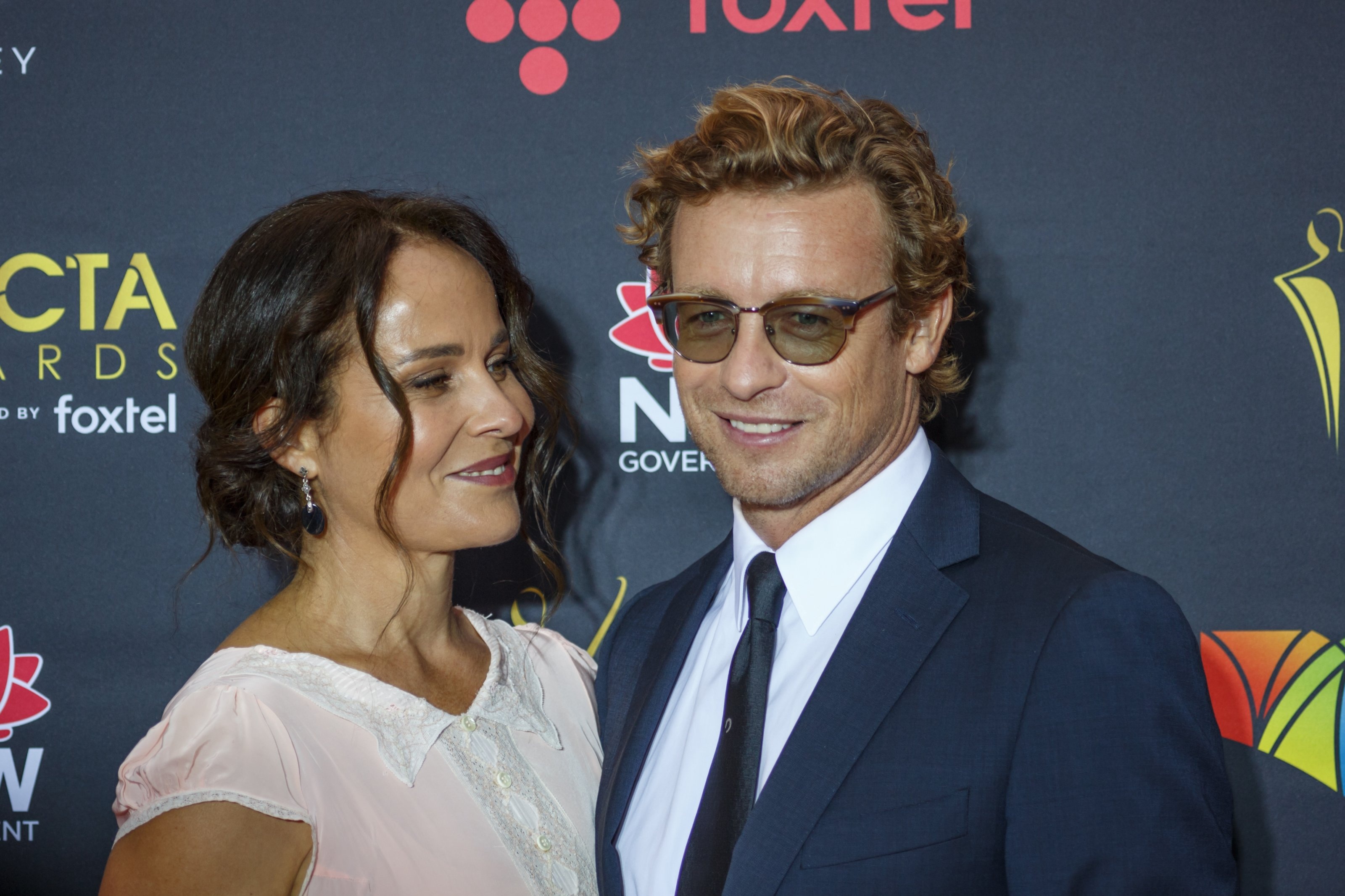 Rebecca Rigg, Simon Baker, AACTA Awards, Sydney red carpet, 3200x2140 HD Desktop