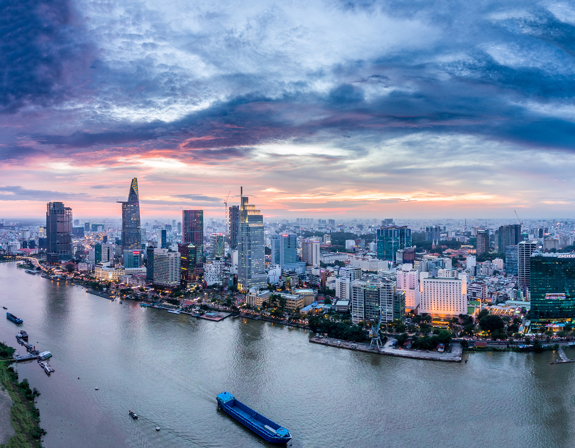 Ho Chi Minh City, Top destination, Cultural diversity, Historical landmarks, 1920x1500 HD Desktop