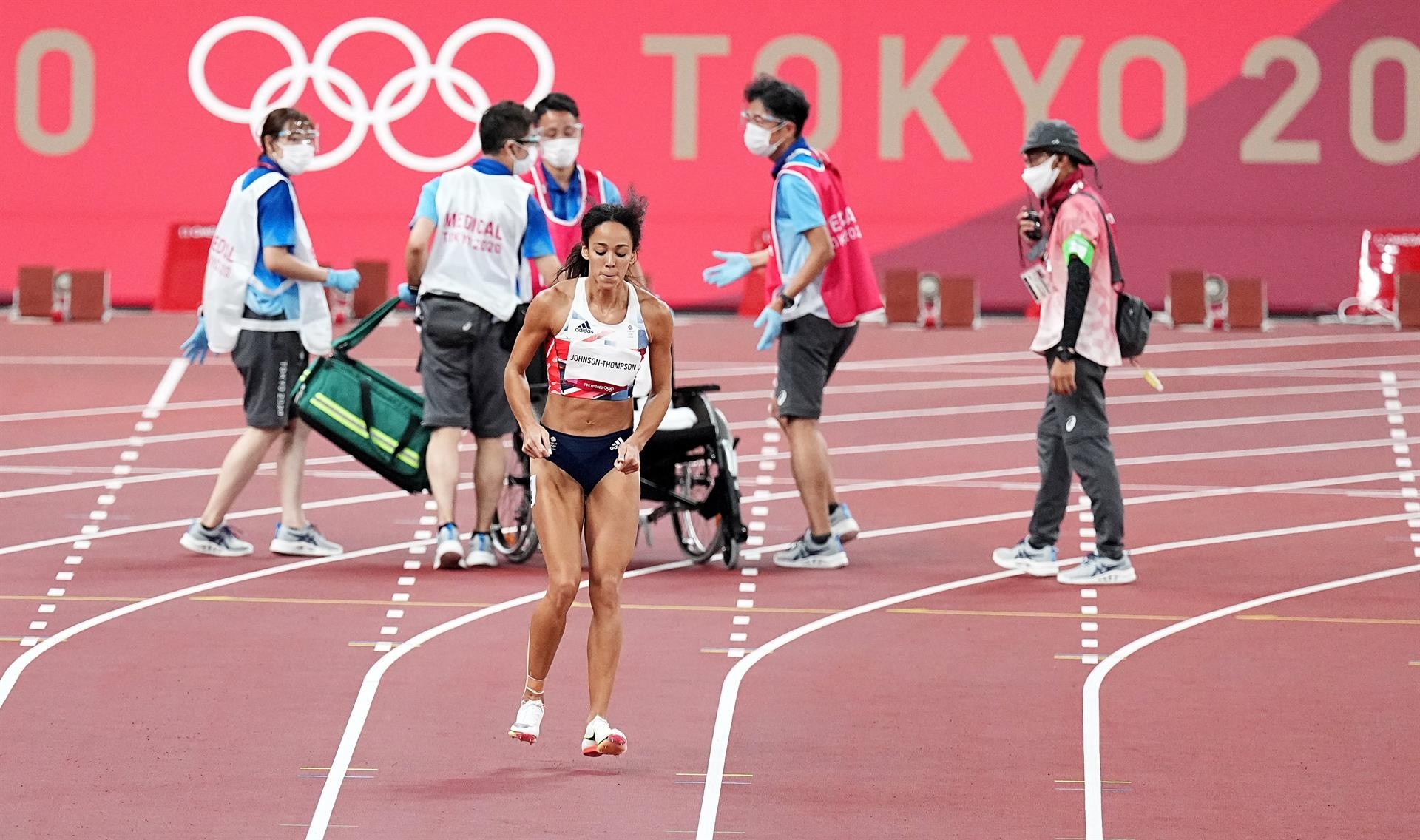 Katarina Johnson-Thompson, Golden champion, Inspirational comeback, Unbreakable spirit, 1920x1140 HD Desktop
