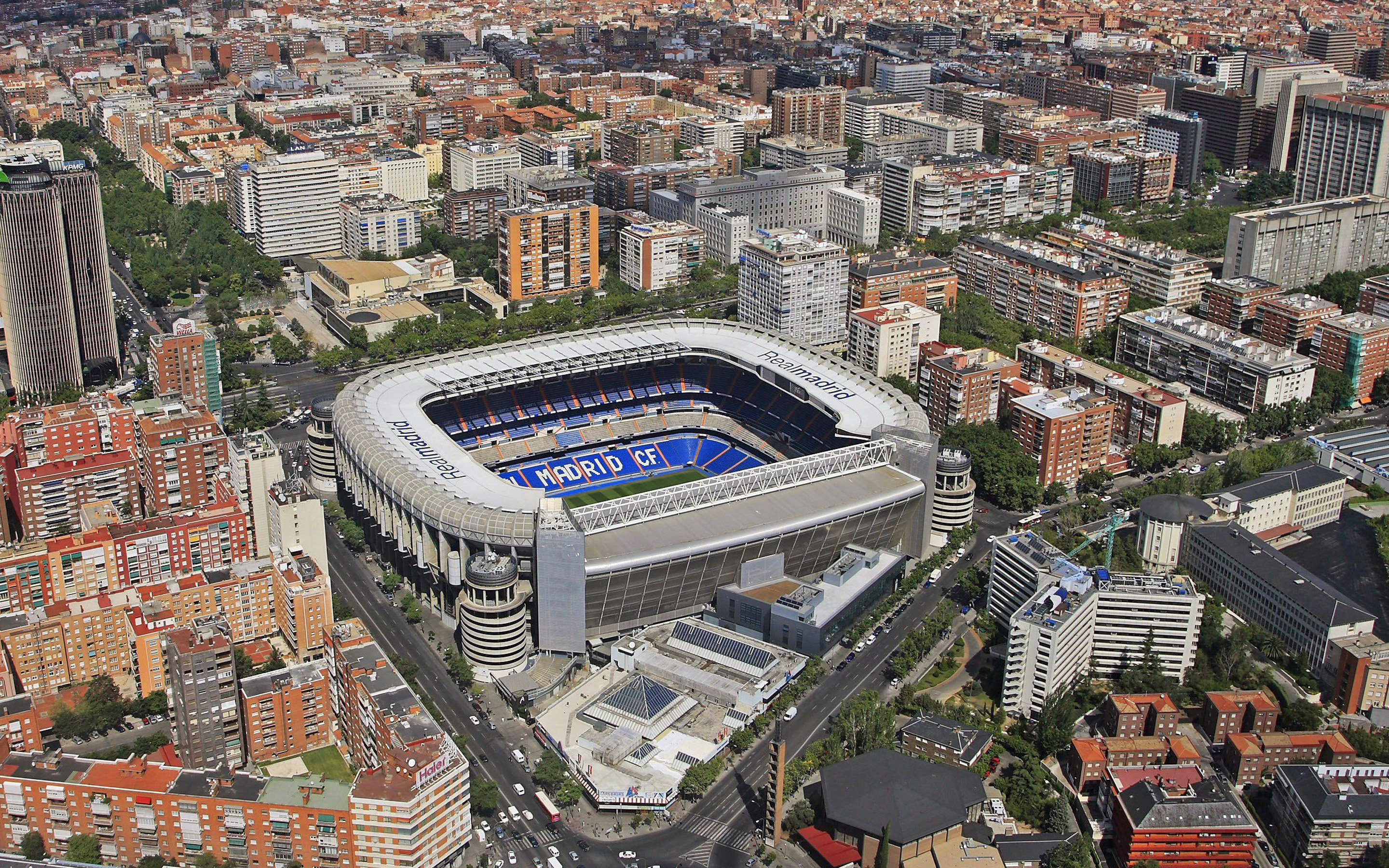 Santiago Bernabeu Stadium, Madrid Wallpaper, 2880x1800 HD Desktop