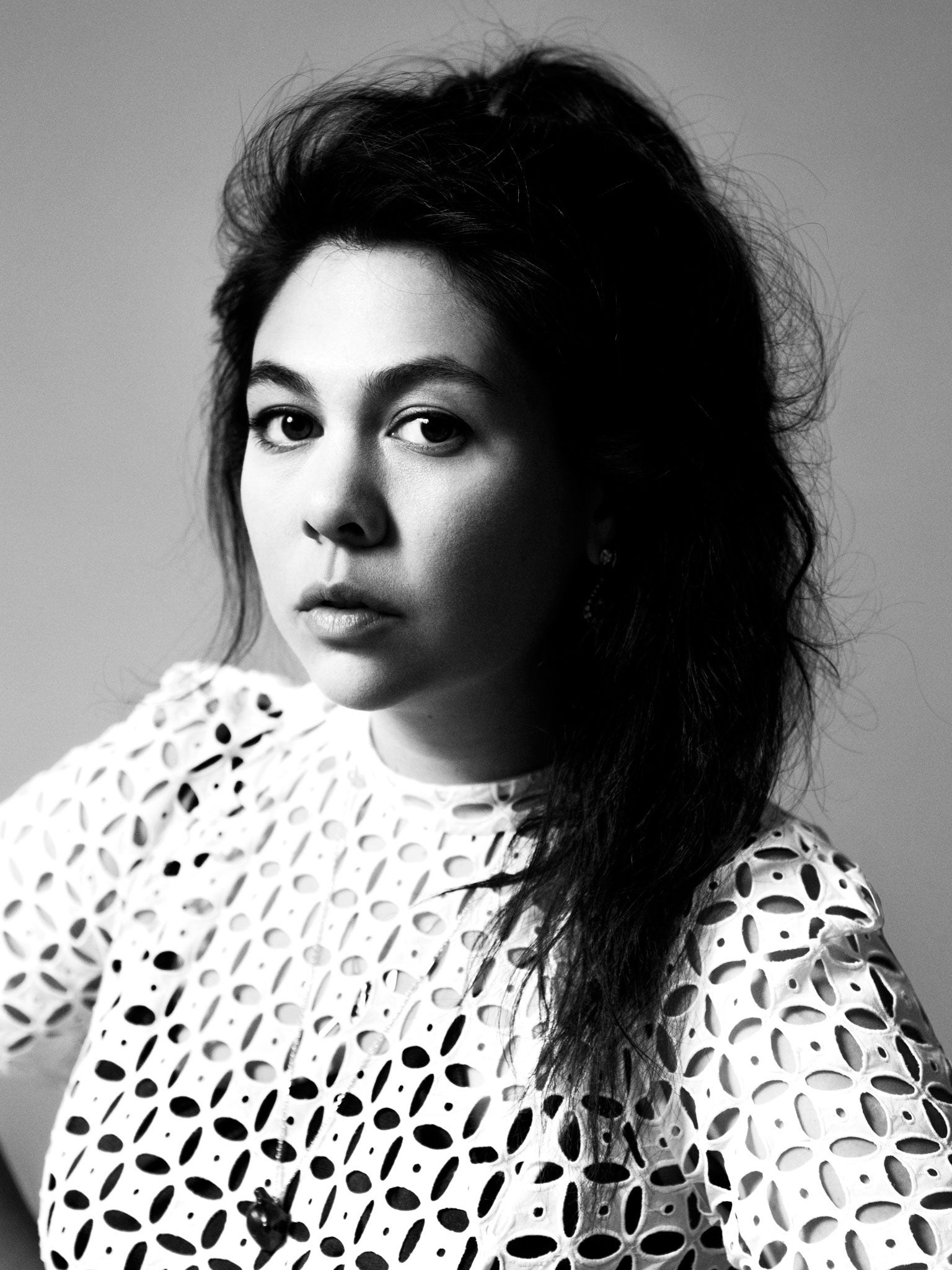 Simone Rocha, Fashion dynasty, John Rocha's daughter, Independent success, 1540x2050 HD Phone