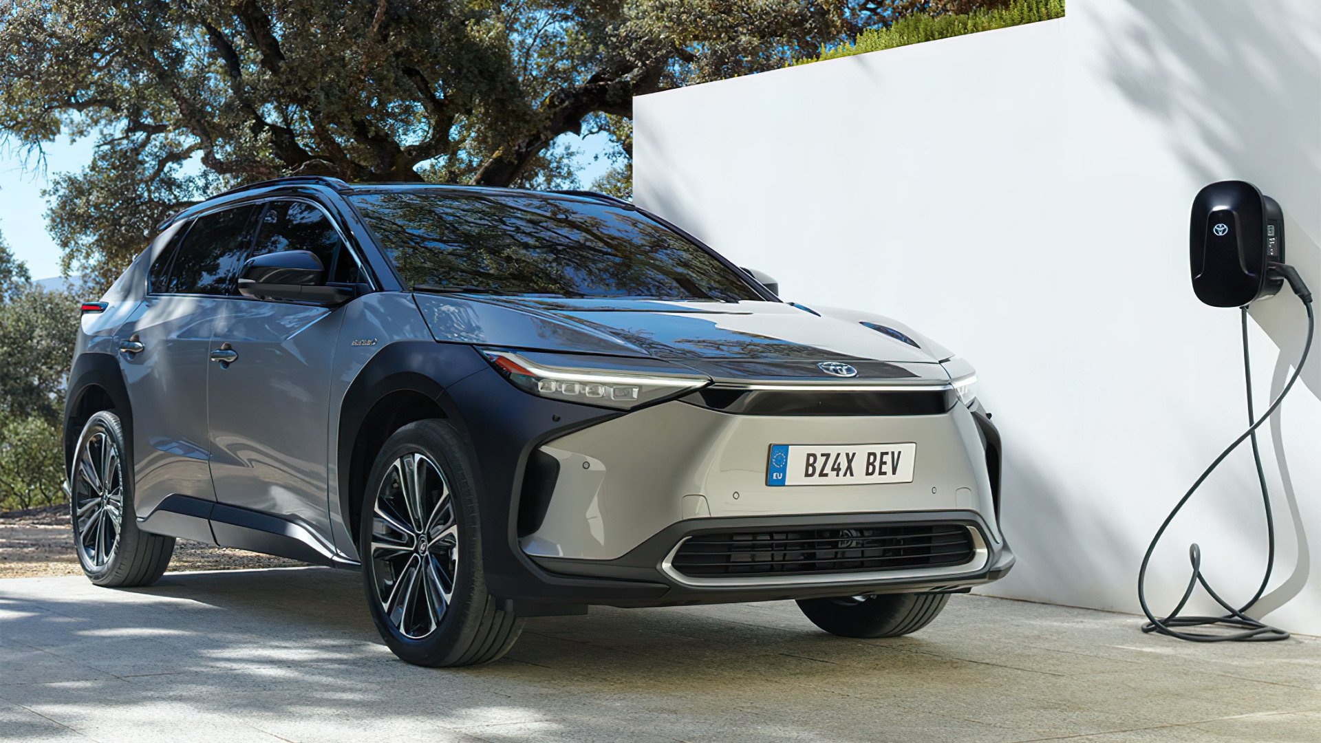Toyota bZ4X, First pure electric SUV, Long battery warranty, 1920x1080 Full HD Desktop