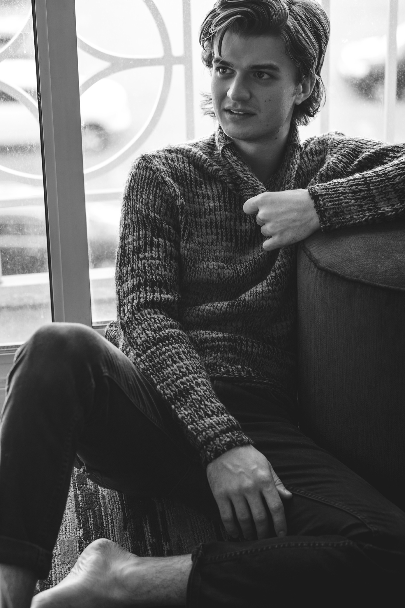 Joe Keery feature, Rogue magazine, Stylish photoshoot, Joe Keery's charm, 1390x2090 HD Phone