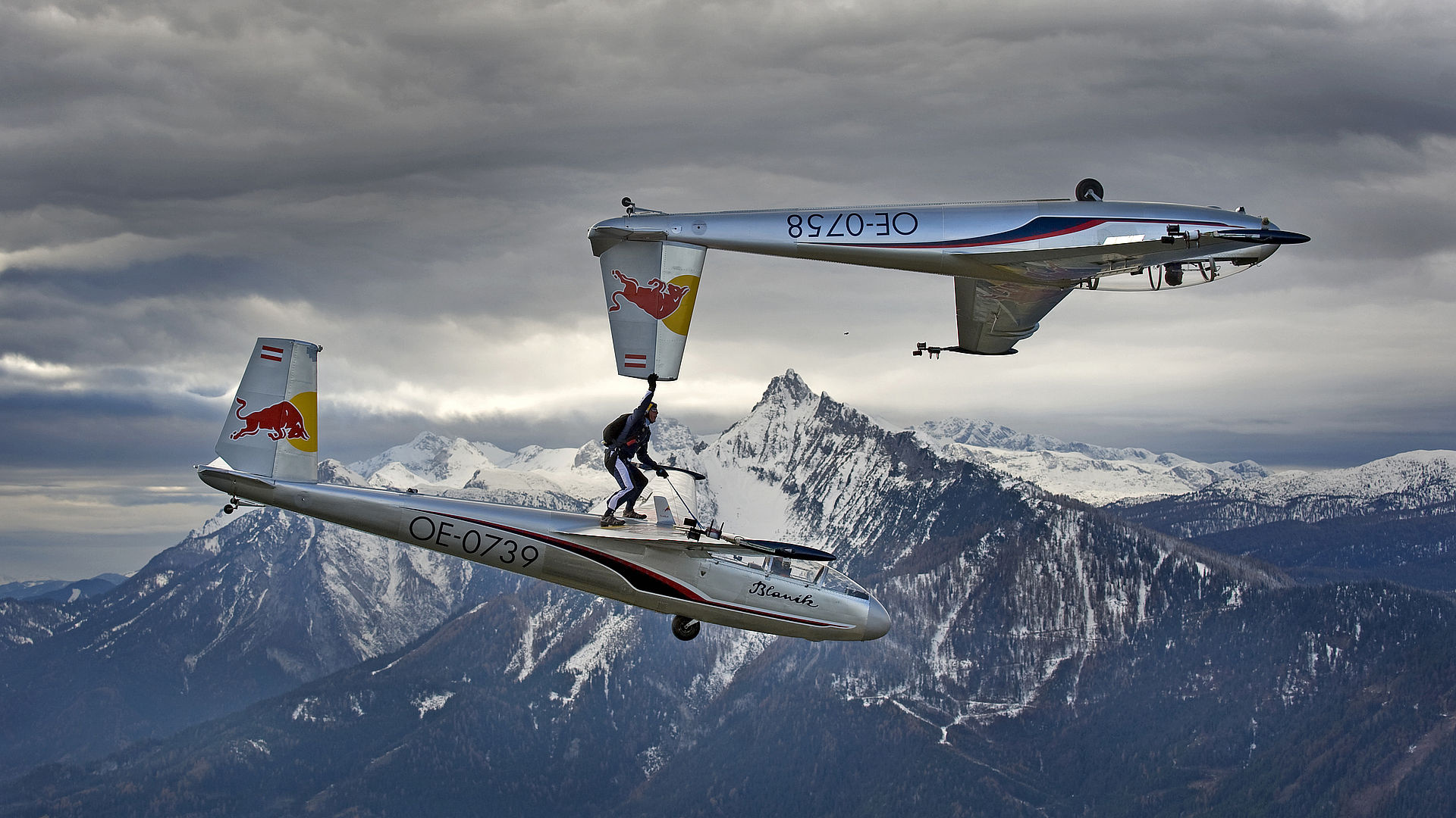 Flying Bulls Aerobatics Team, The Flying Bulls, High-flying wallpapers, Aerobatics, 1920x1080 Full HD Desktop