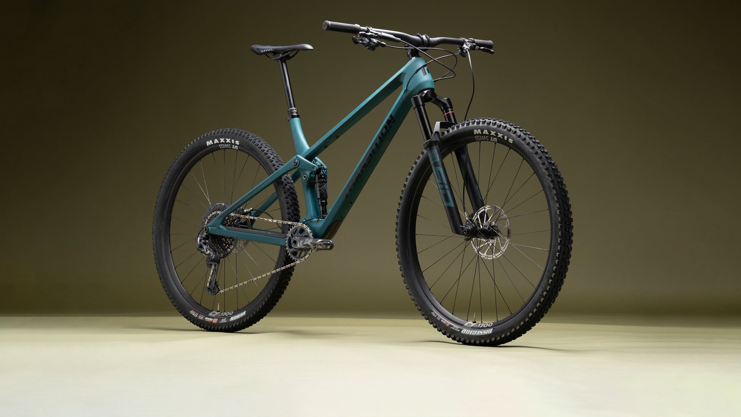 Spur X01, Transition Bikes Wallpaper, 2400x1350 HD Desktop