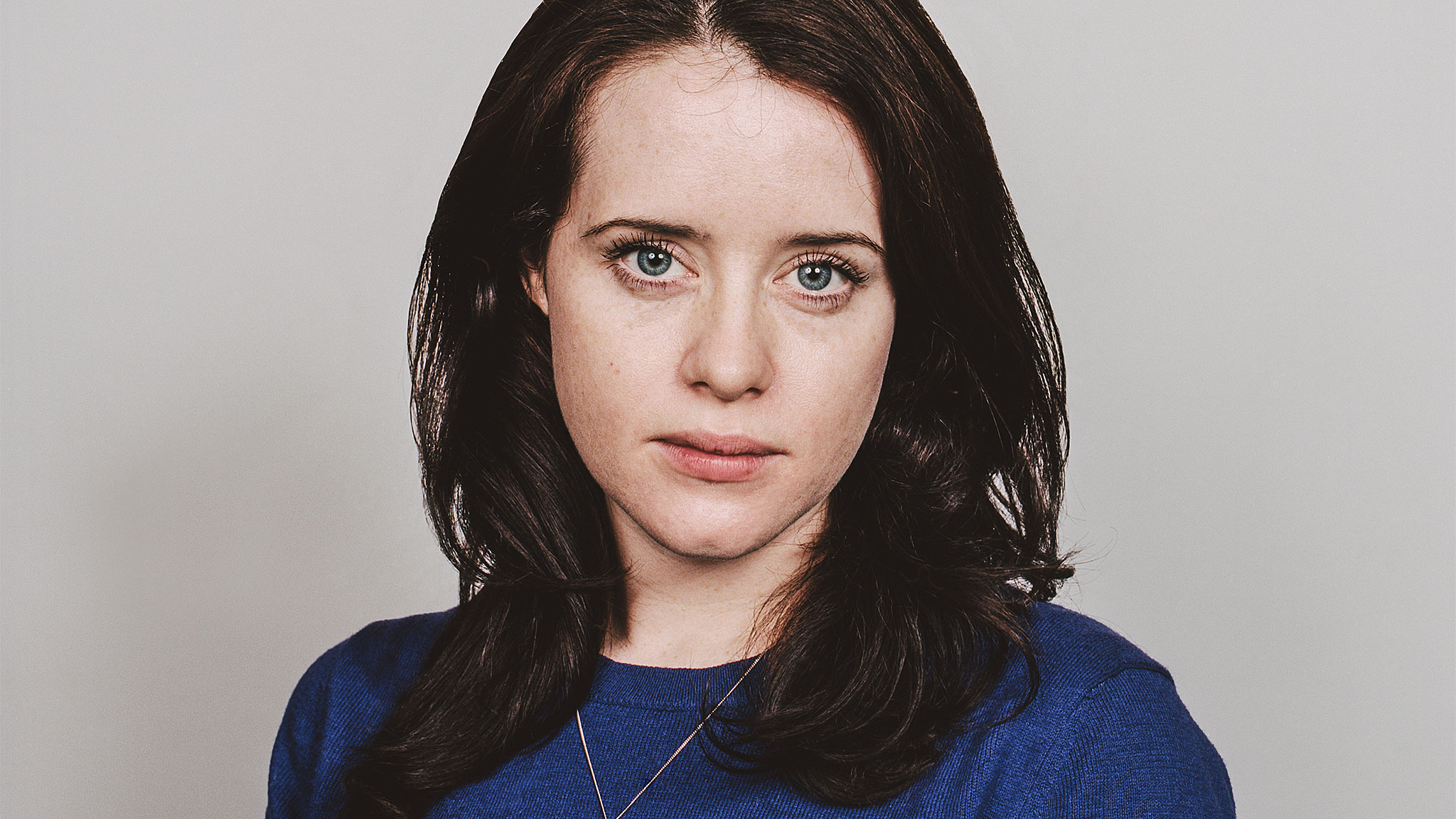 Claire Foy, Movies star, Striking portrait, Picture-perfect, 2050x1160 HD Desktop