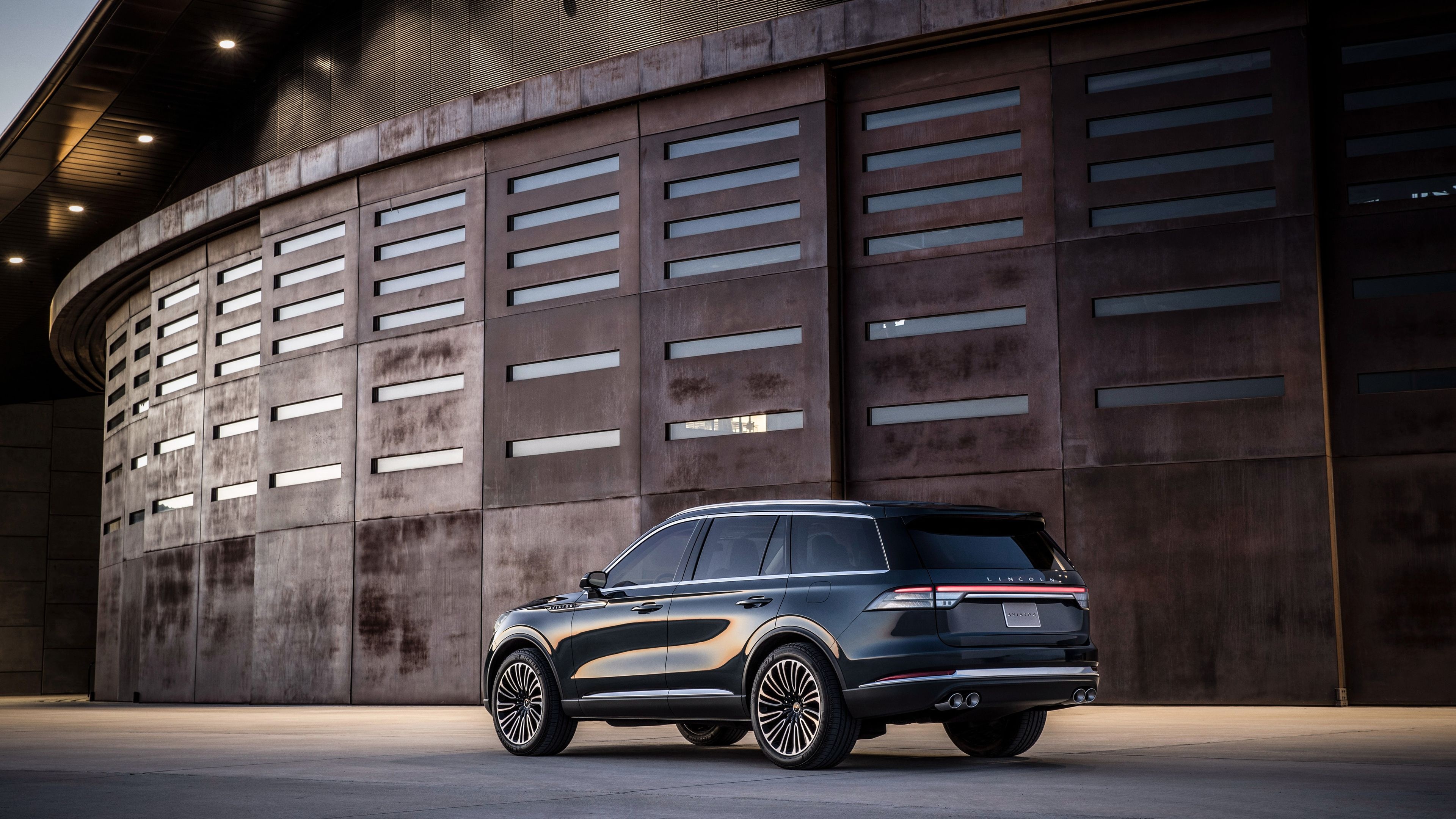 Lincoln Aviator, Automotive artistry, Luxurious comfort, Opulent elegance, 3840x2160 4K Desktop