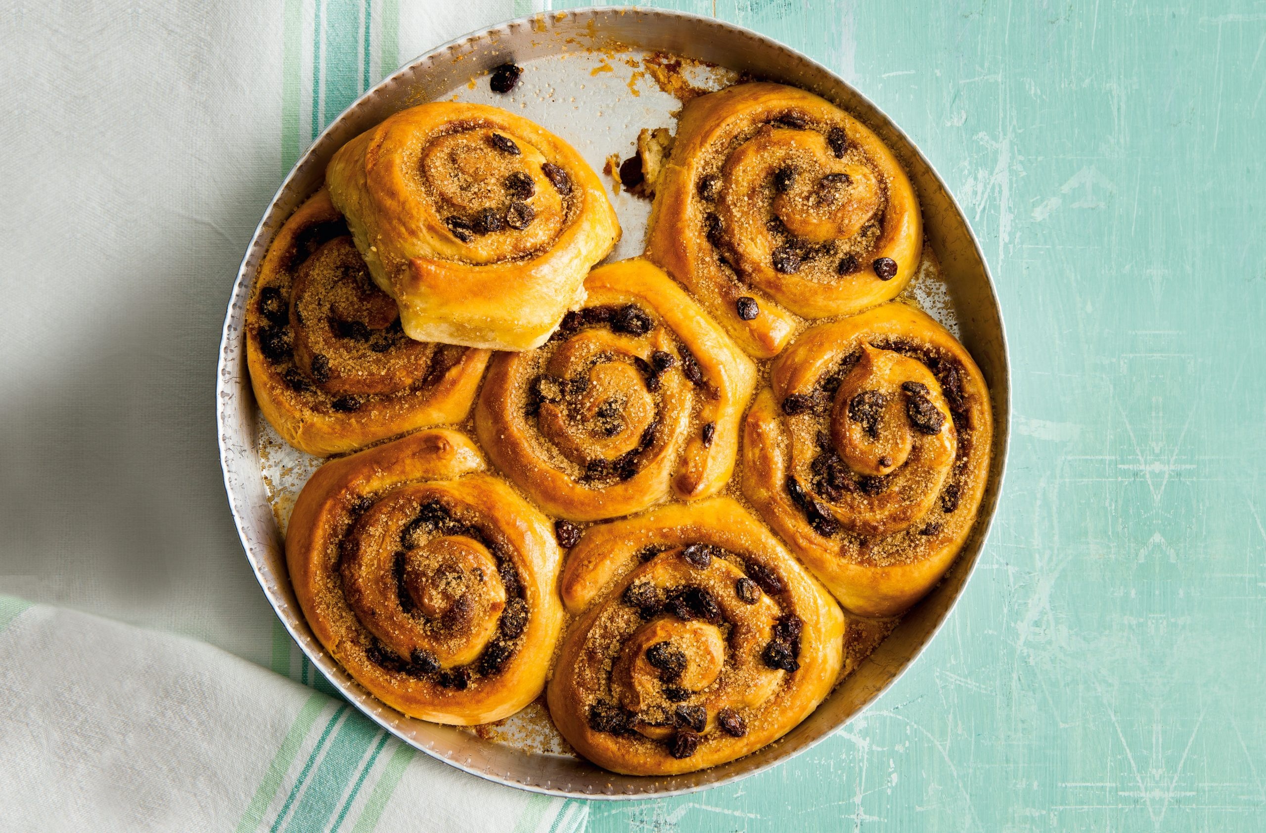 Chelsea buns, Bun Wallpaper, 2560x1690 HD Desktop