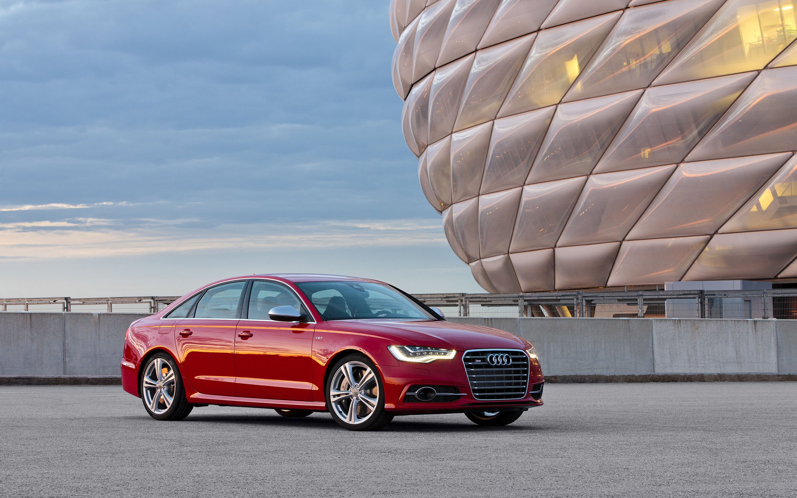 Audi S6, 2013 model, High-performance sedan, Luxury car, 2560x1600 HD Desktop