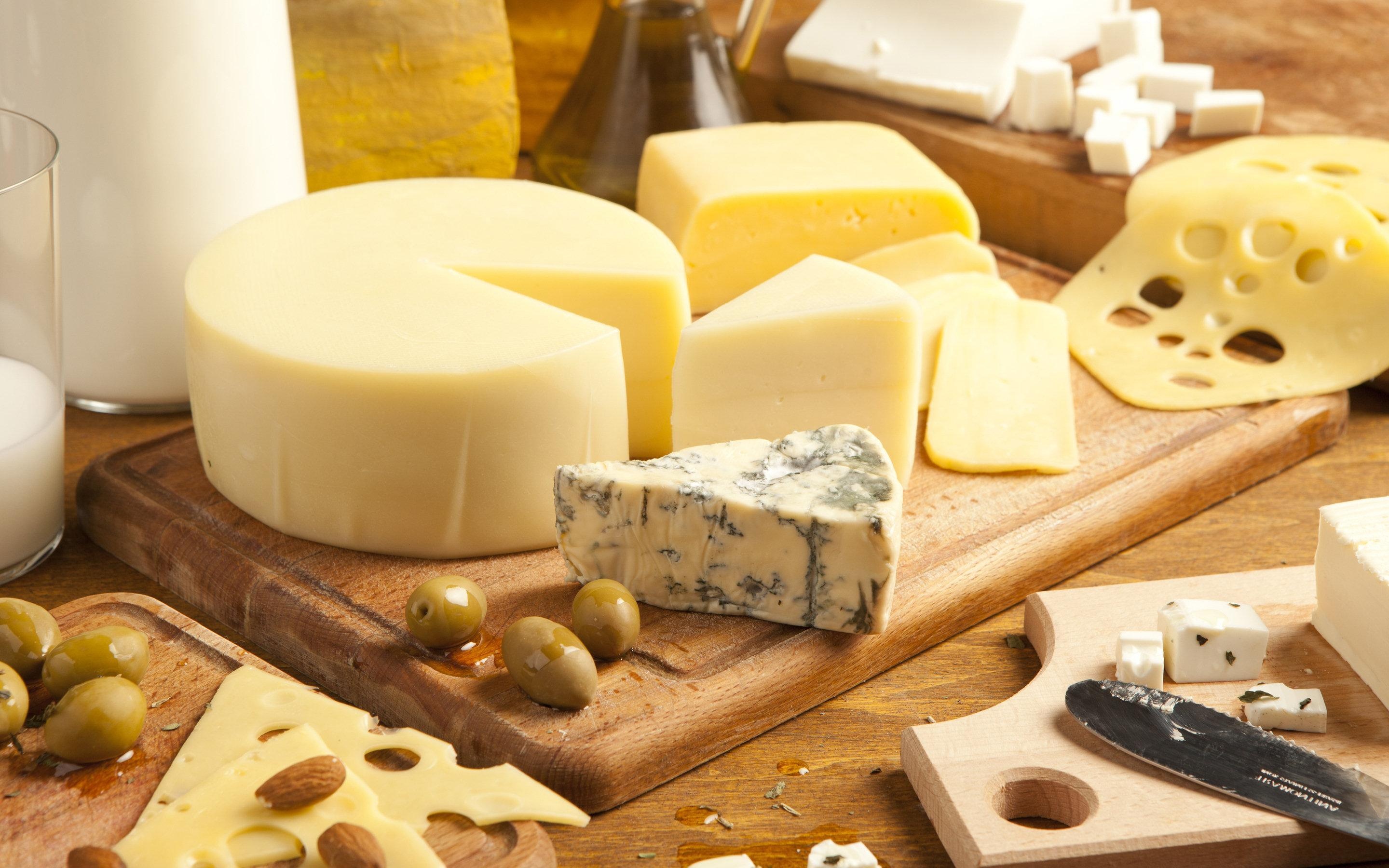 Cheese varieties, Creamy textures, Flavorful bites, Artisanal delight, 2880x1800 HD Desktop