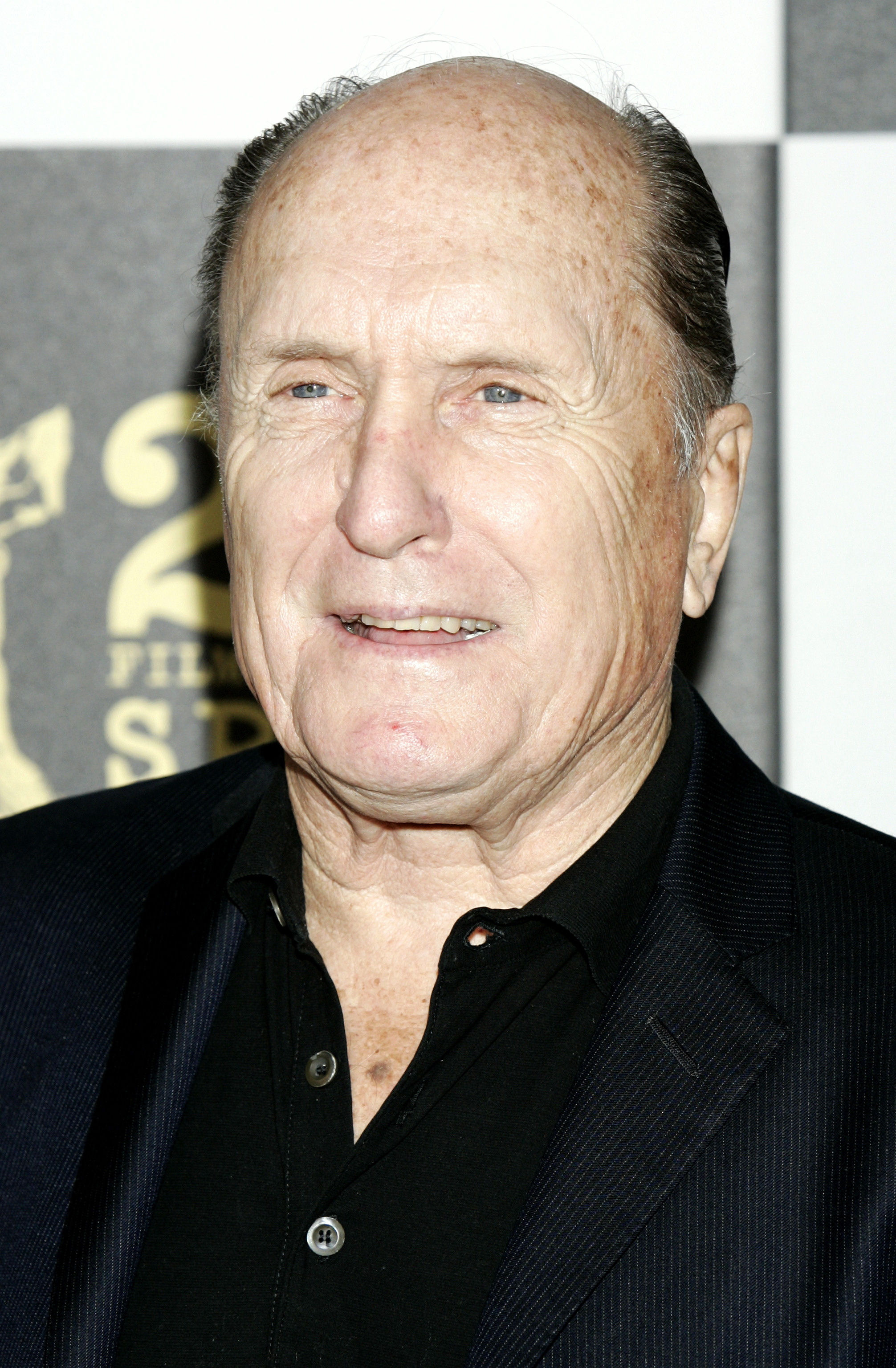 Robert Duvall, Film legend, Distinguished career, Timeless portrait, 2020x3080 HD Phone