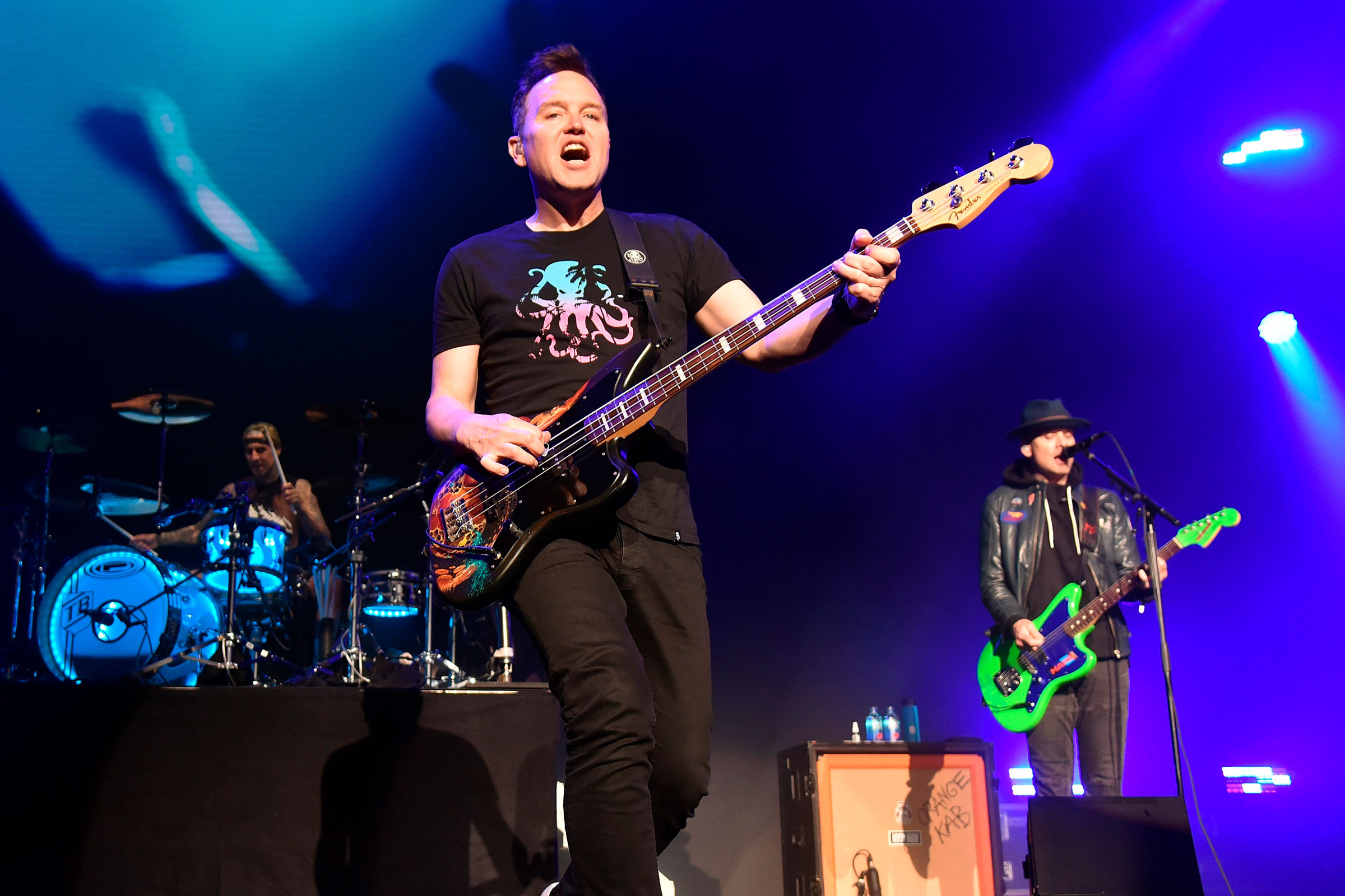 Mark Hoppus, Starting cancer treatment, 2400x1600 HD Desktop
