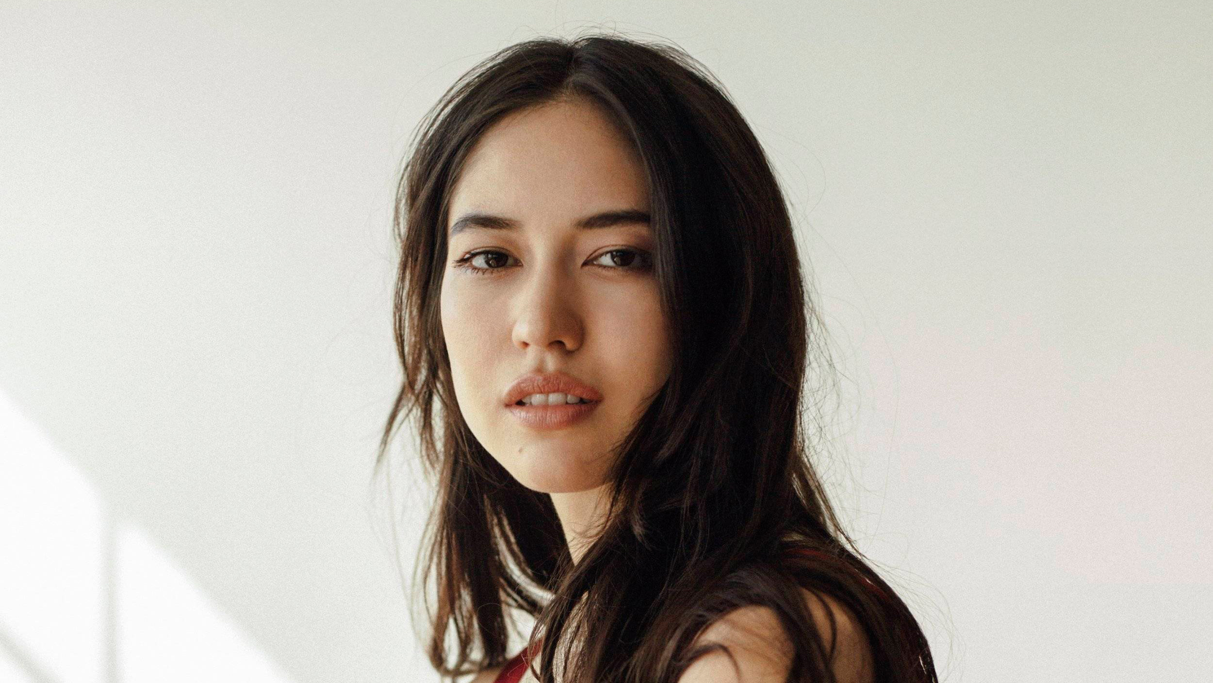 Sonoya Mizuno TV Shows, Multitalented performer, Striking beauty, Acting finesse, 2500x1410 HD Desktop