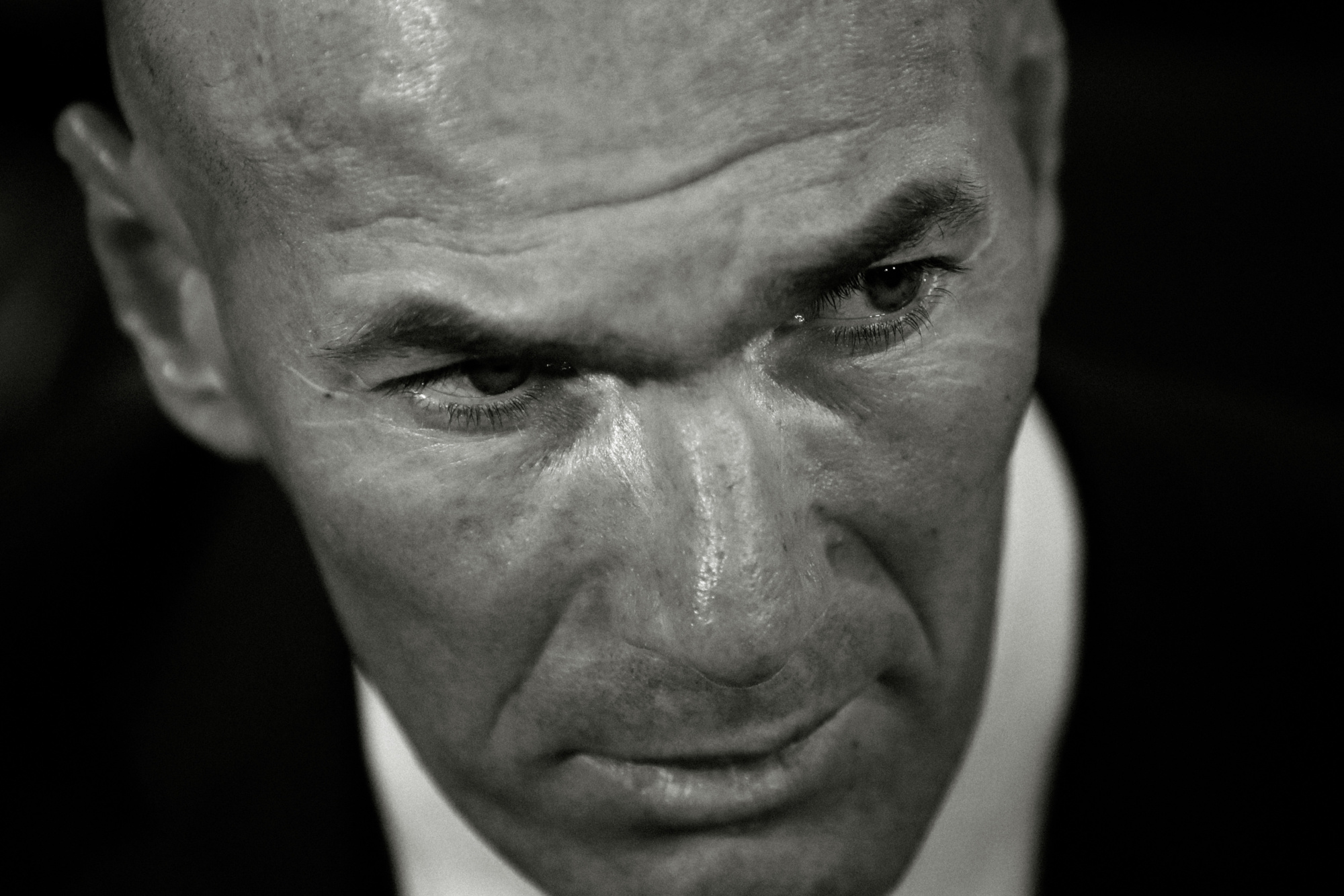 Zinedine Zidane, Black and white portrait, Intense facial expression, HD Desktop wallpaper