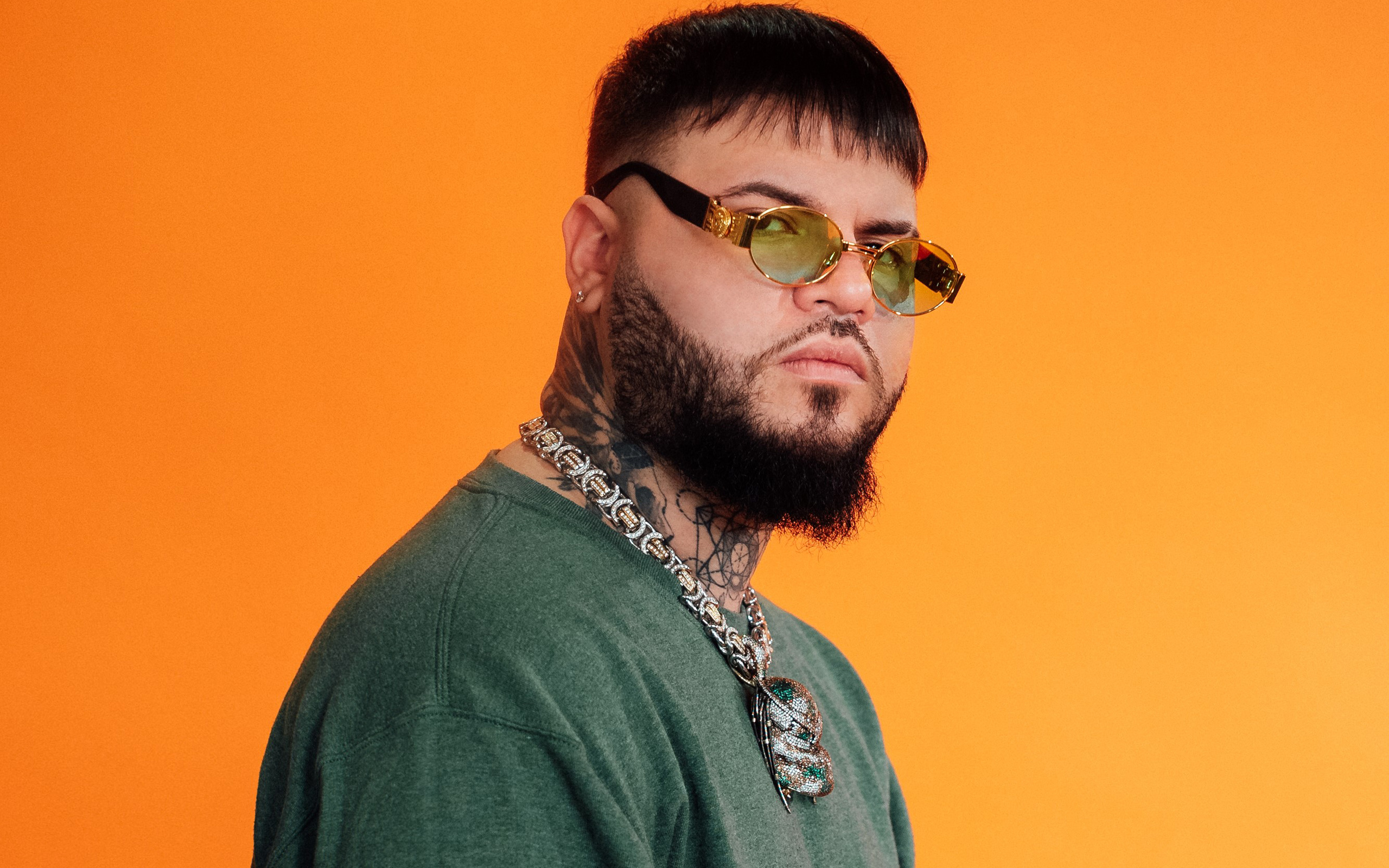 Farruko, Puerto Rican singer, Portrait photoshoot, Famous artist, 2560x1600 HD Desktop