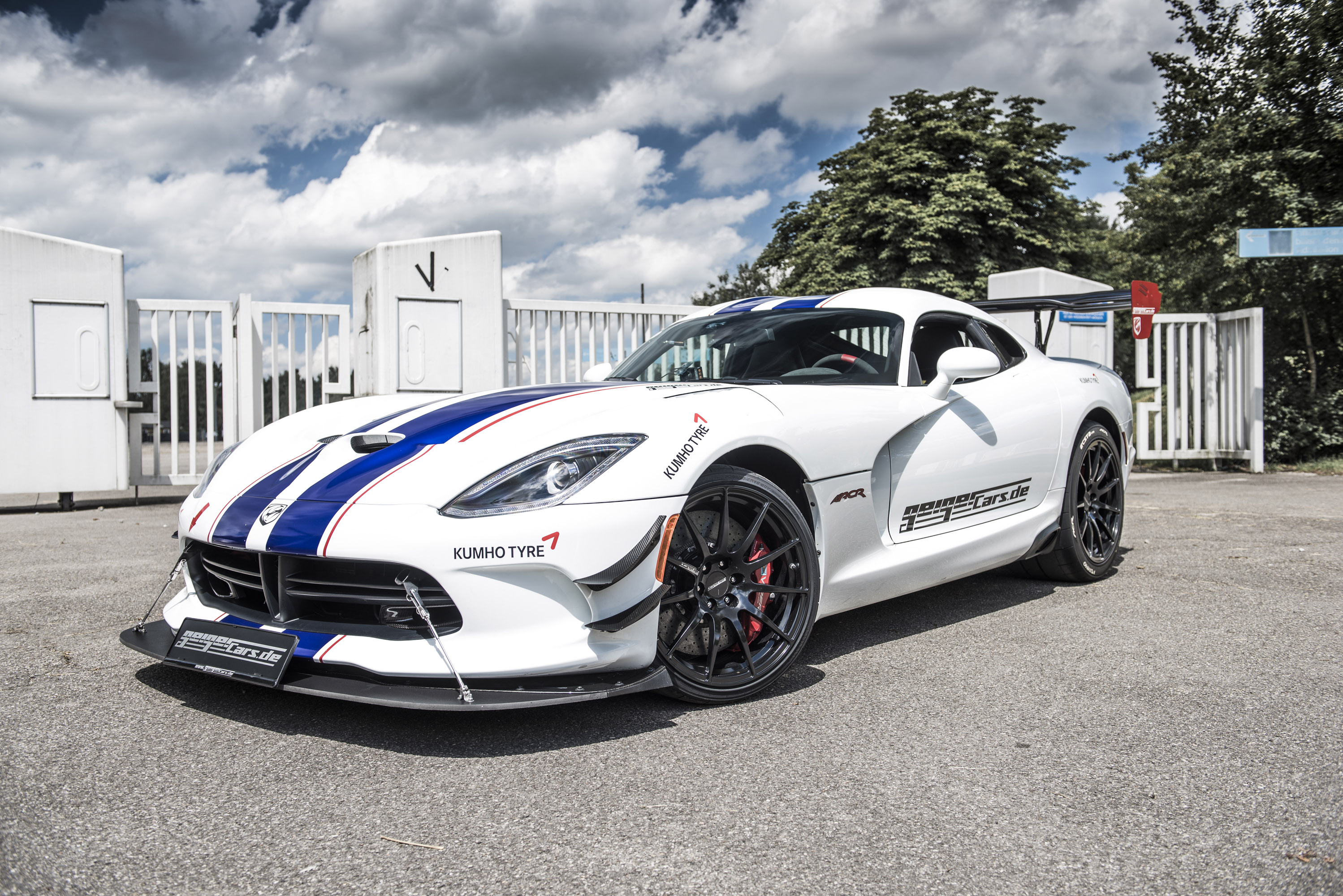 Dodge Viper, Custom releases, Tuned performance, Unique modifications, 3000x2000 HD Desktop