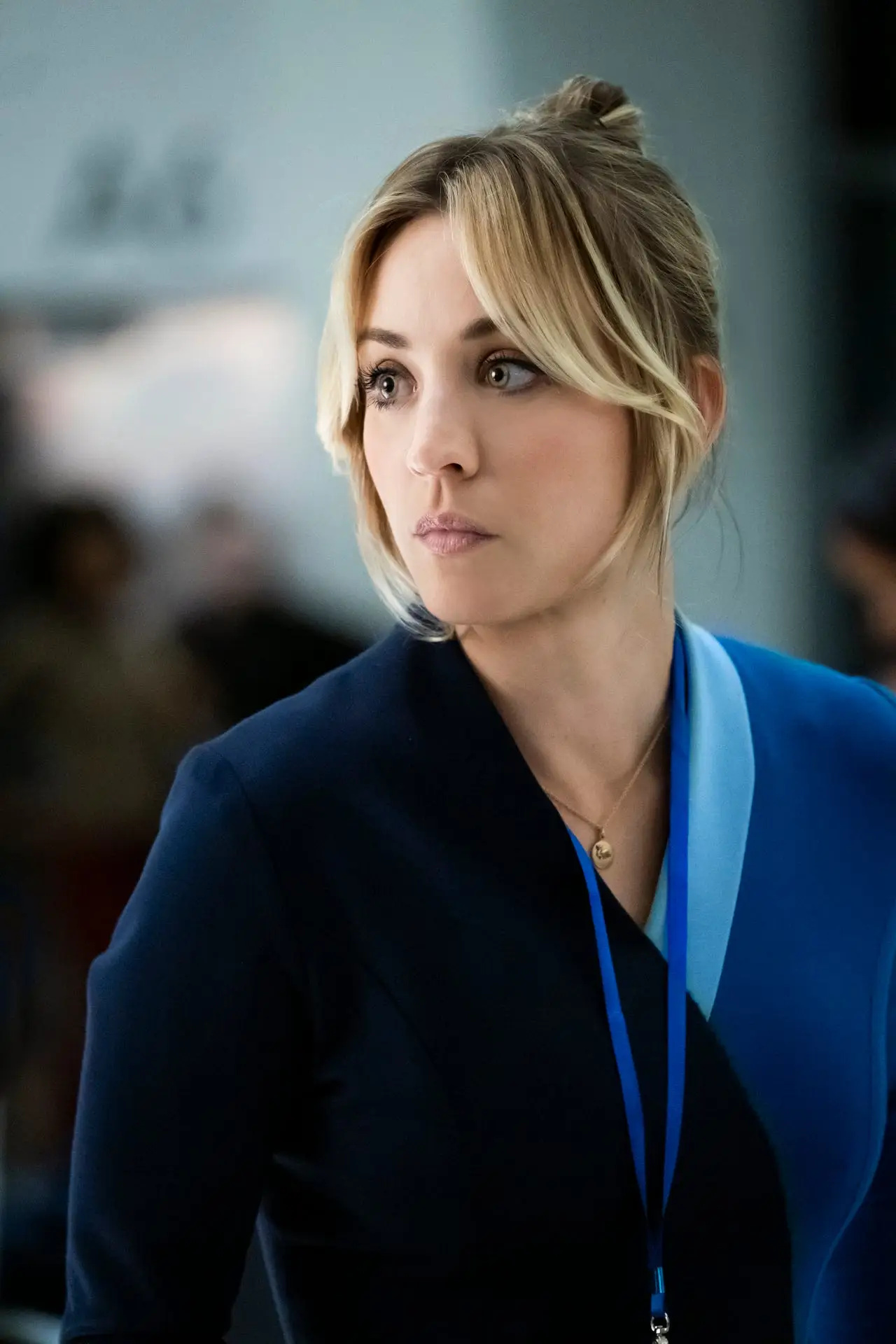 The Flight Attendant, Shocking scene, Kaley Cuoco's talent, Intense storyline, 1280x1920 HD Phone