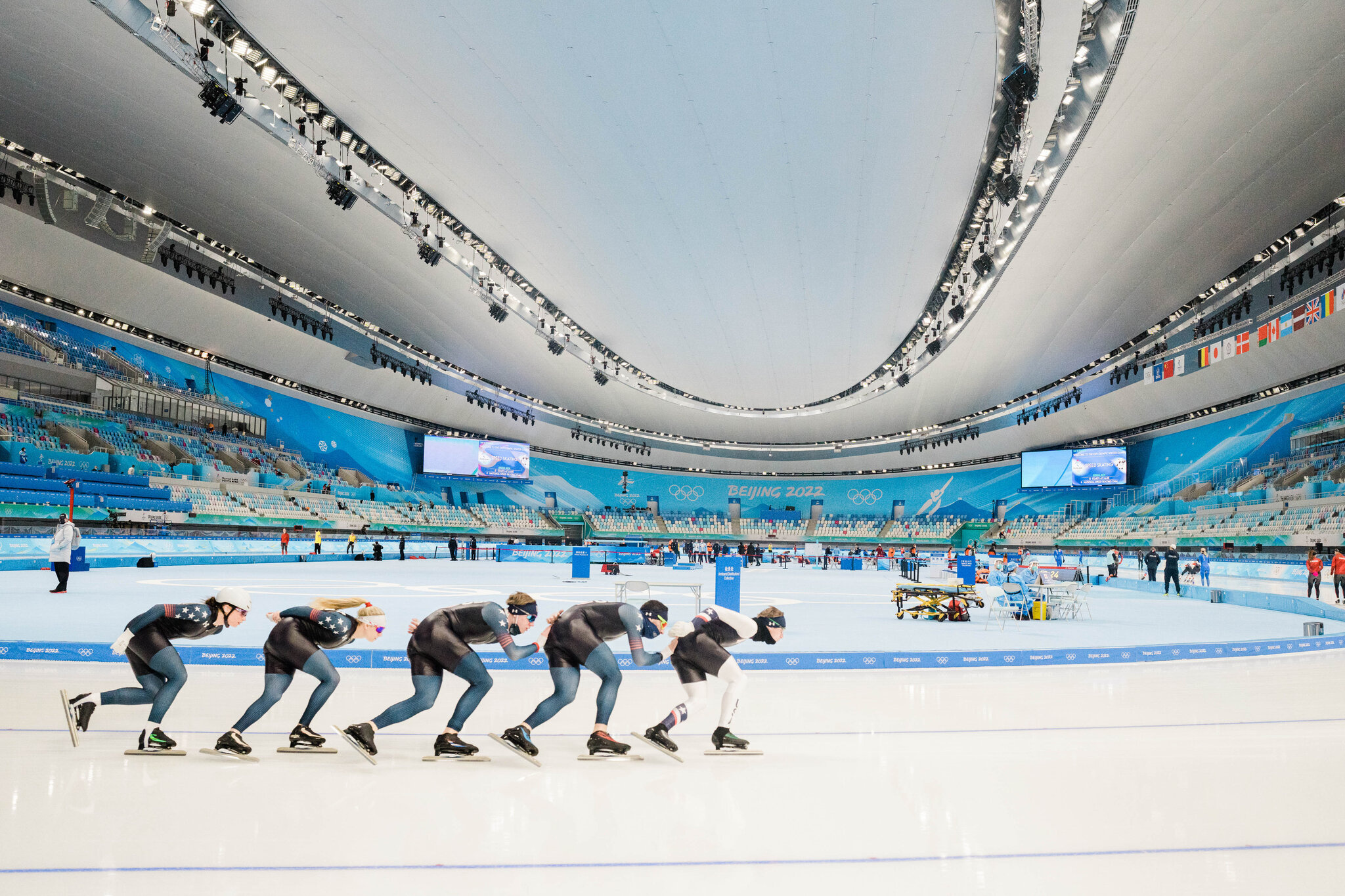 Short-track Speed Skating, Speedskatings Team Pursuit, Revolutionized Pushing, 2050x1370 HD Desktop
