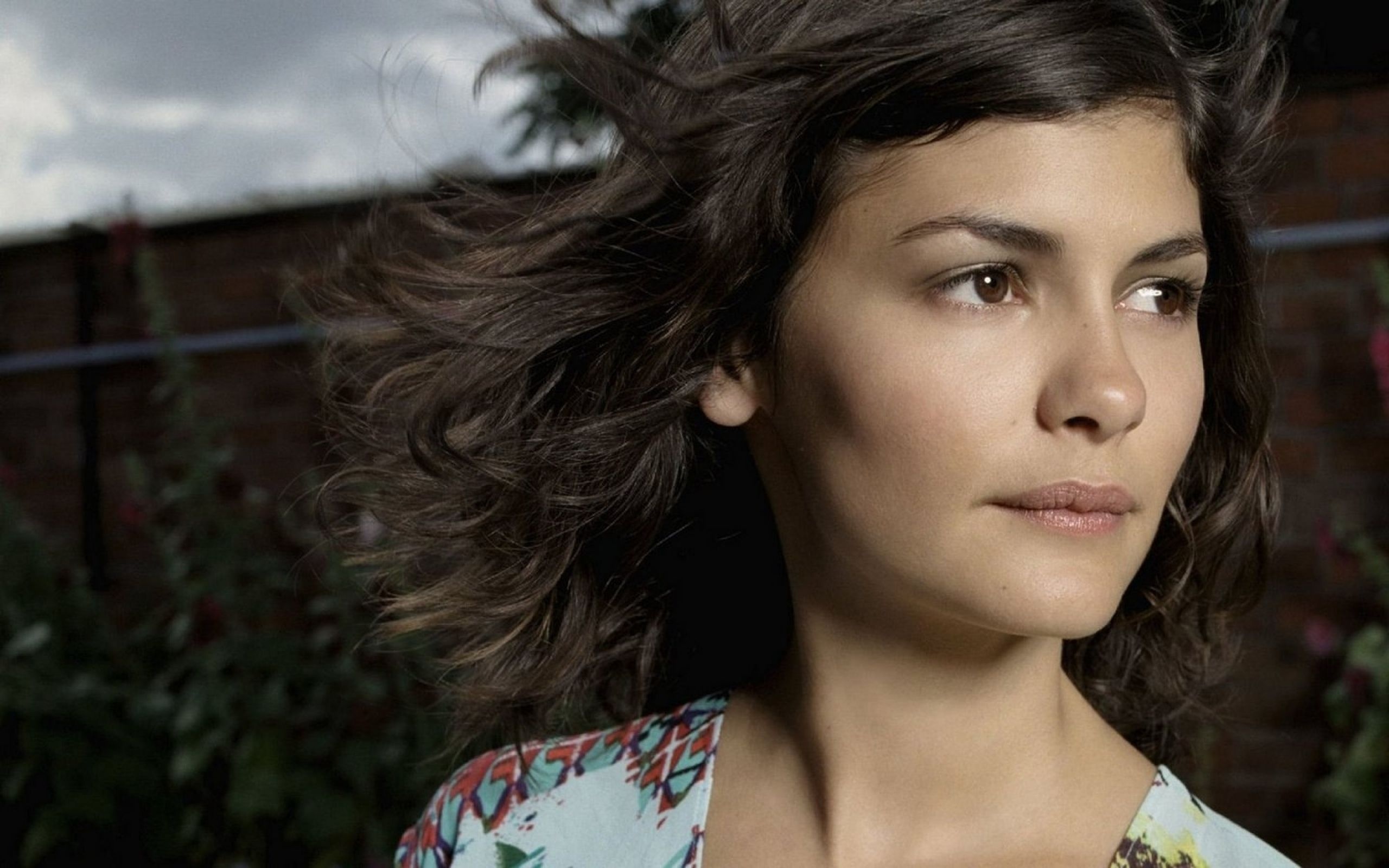 Audrey Tautou, Phone desktop wallpapers, Glamorous photos, 2560x1600 HD Desktop