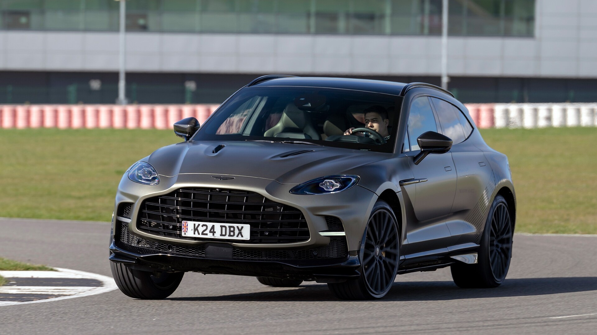 Aston Martin DBX707, Prototype, SUV King, Luxury, 2022, 1920x1080 Full HD Desktop