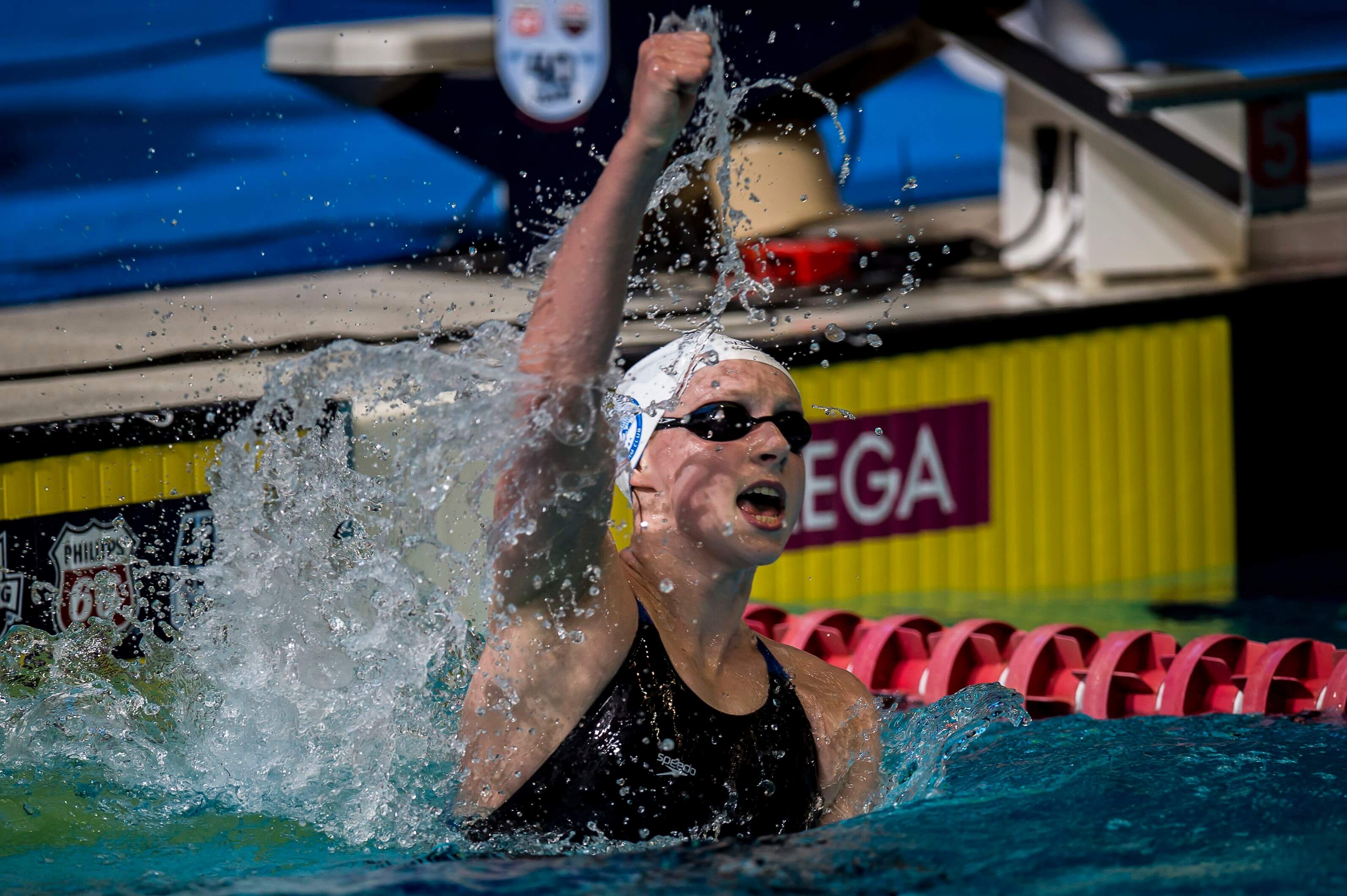 Celebrating top womens, Swimming achievements, Record-breaking performances, Inspiring athletes, 3190x2120 HD Desktop