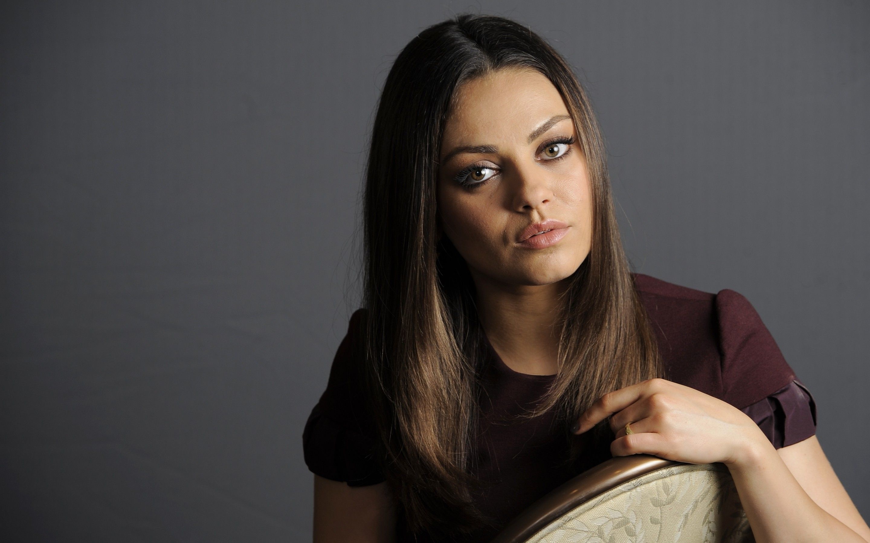 Mila Kunis, Wallpapers, Backgrounds, 2880x1800 HD Desktop