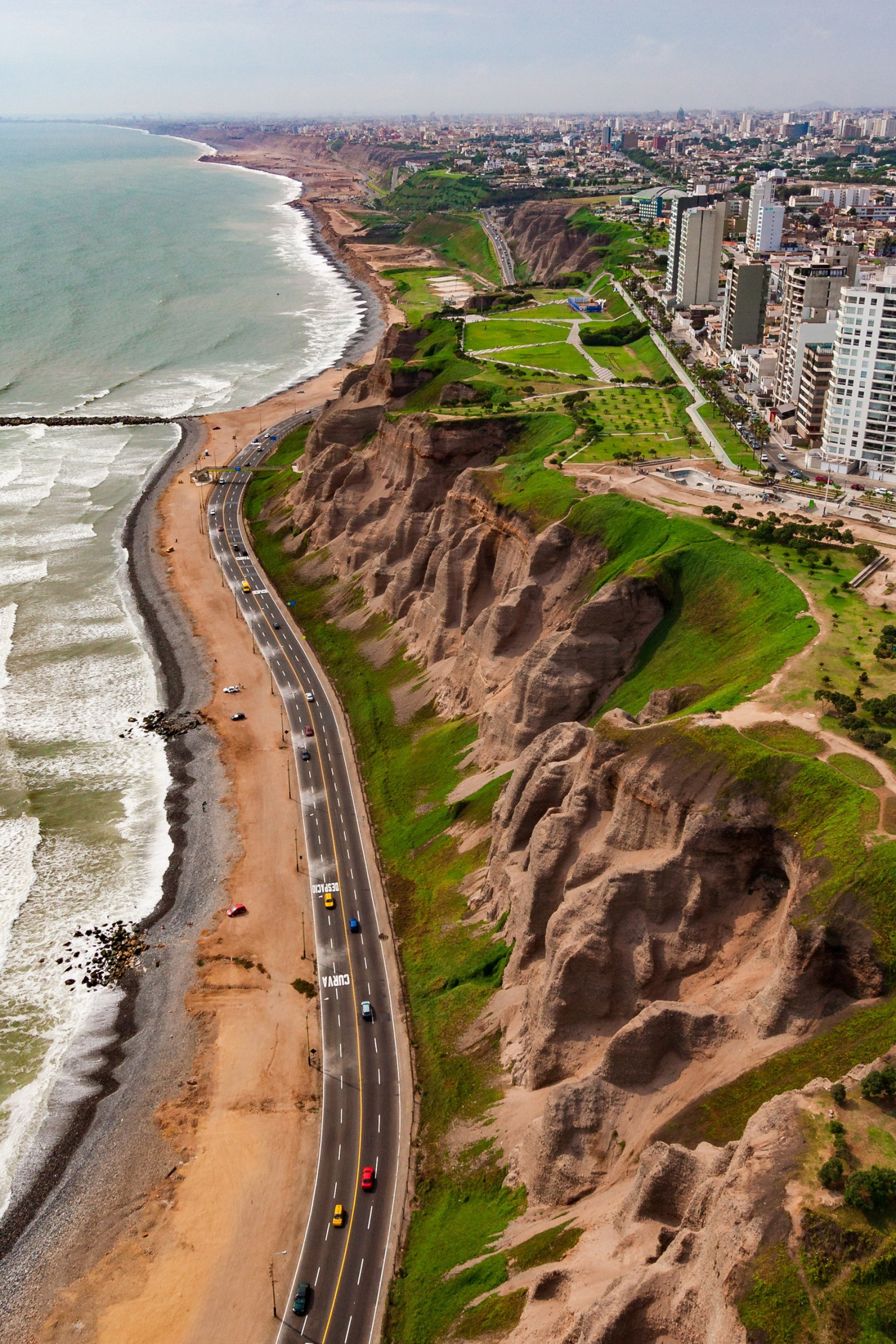 Lima (Peru), Posted by Christopher Thompson, 2000x3000 HD Phone