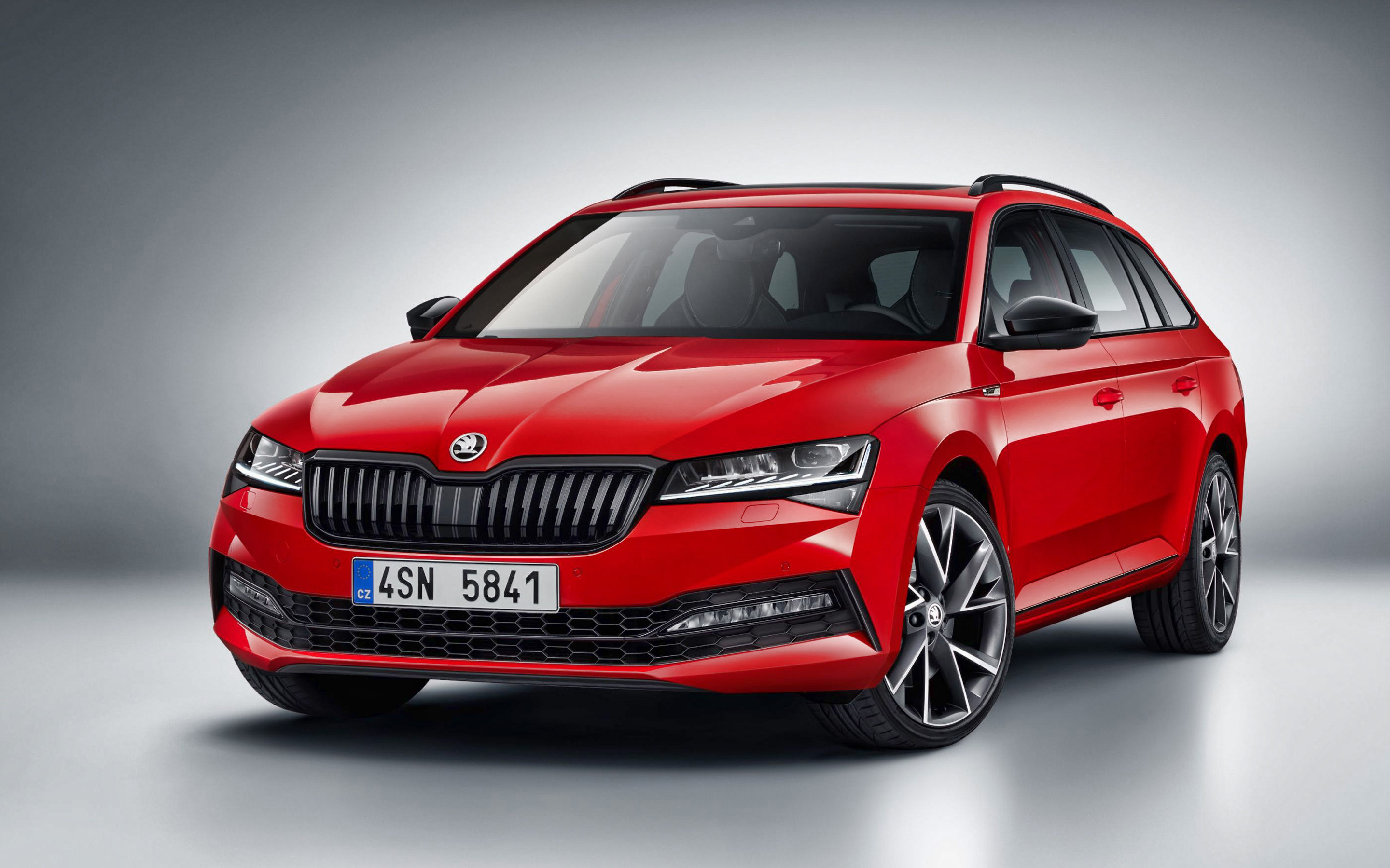 Skoda Superb, Auto excellence, Sportline station wagon, Czech car, 2880x1800 HD Desktop
