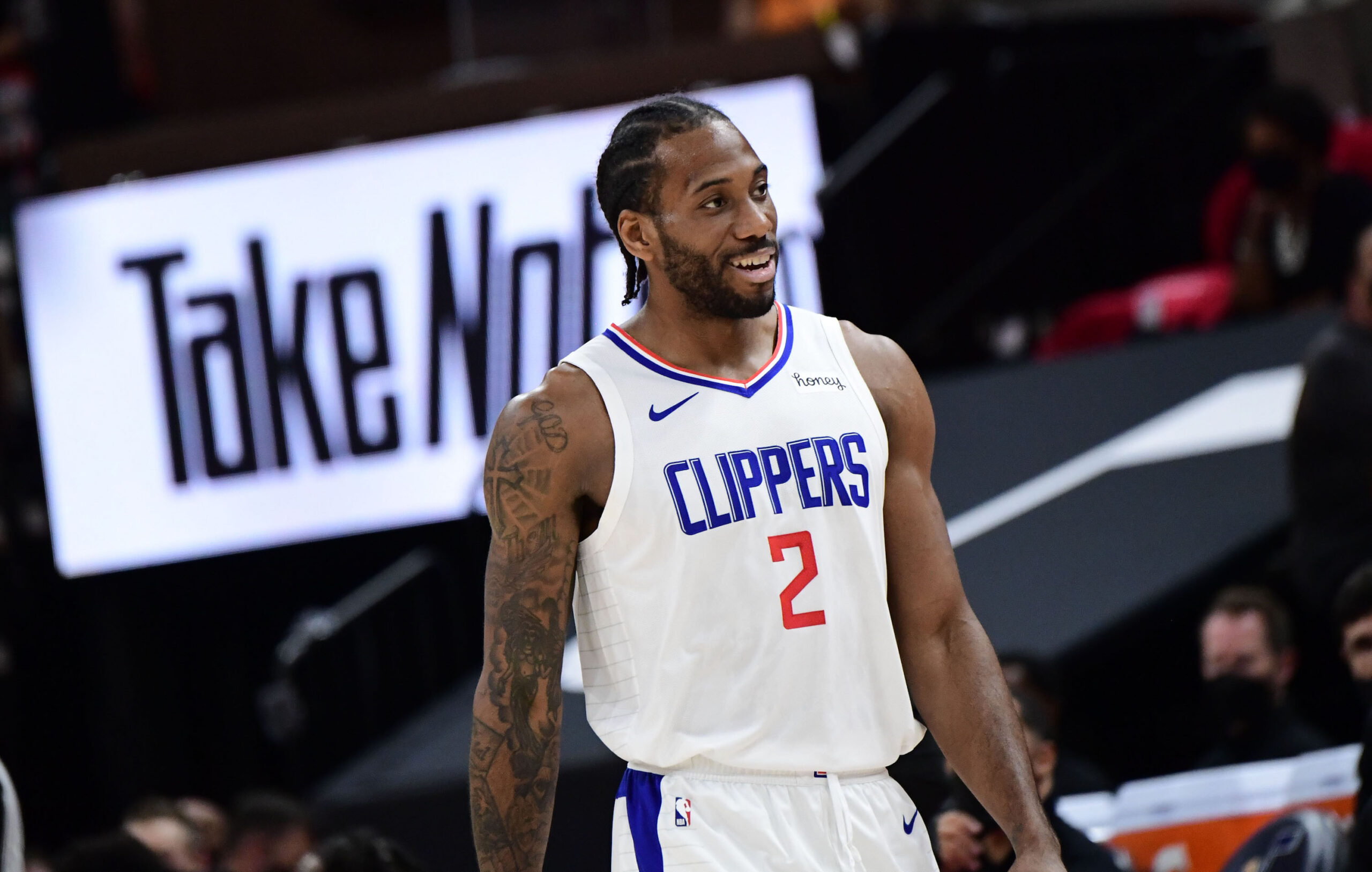 Kawhi Leonard, Injury setback, Suns vs. Clippers, 2560x1630 HD Desktop