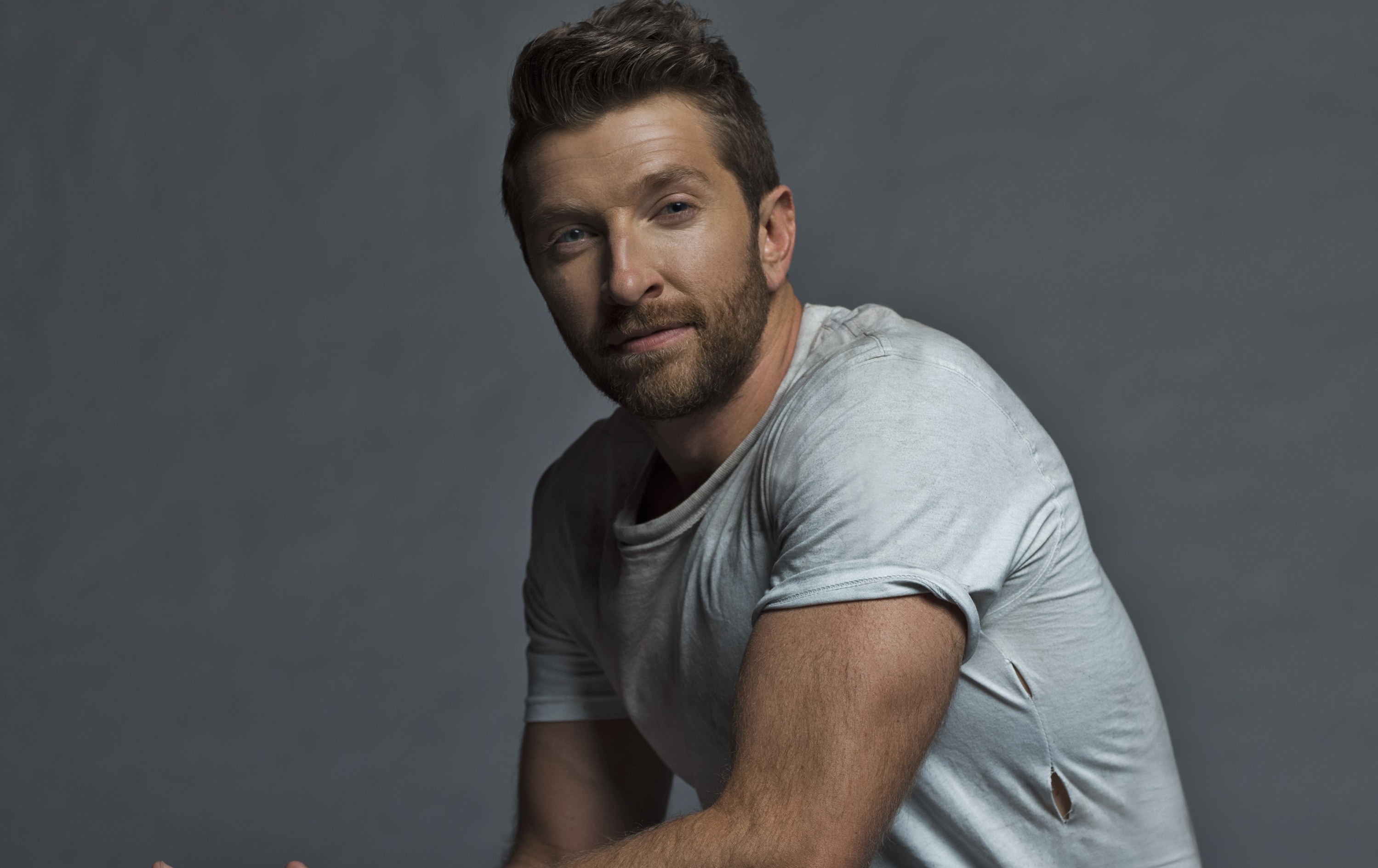 Brett Eldredge music, Feel good Friday, Uplifting country news, Sounds like Nashville, 3000x1890 HD Desktop