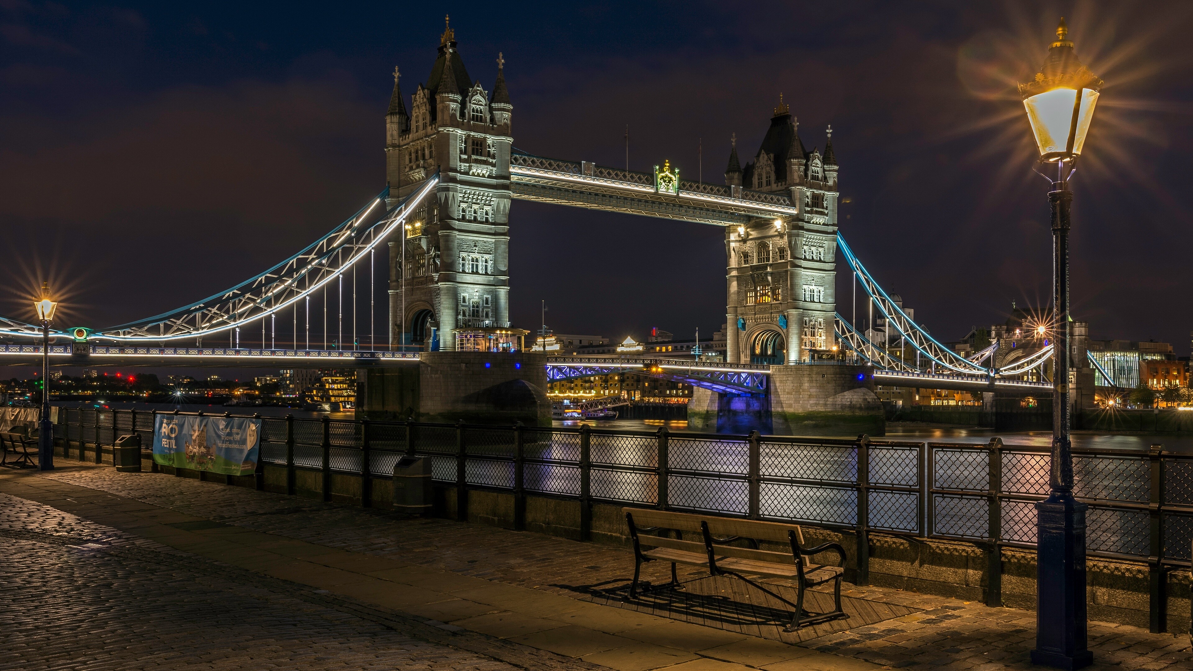 London Bridge, Tourist hotspot, Historical significance, Vibrant city, 3840x2160 4K Desktop