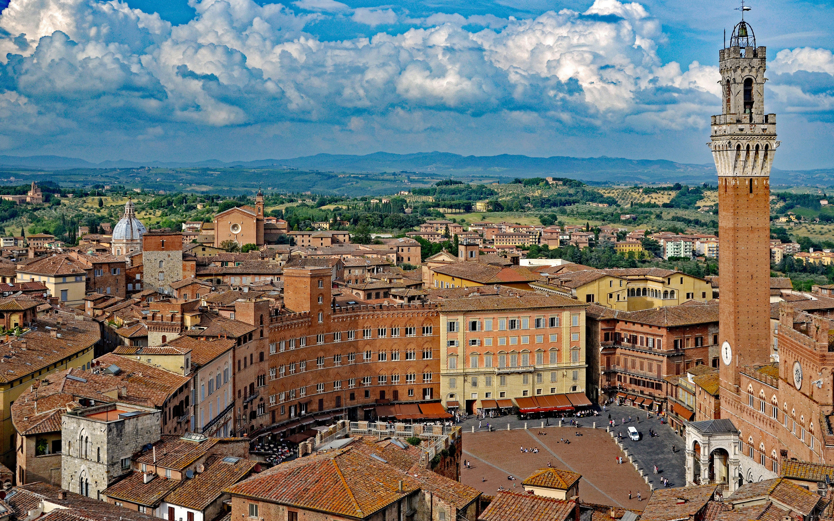 Italian city charm, Torre del Mangia, Piazza del Campo, European landmarks, 2880x1800 HD Desktop