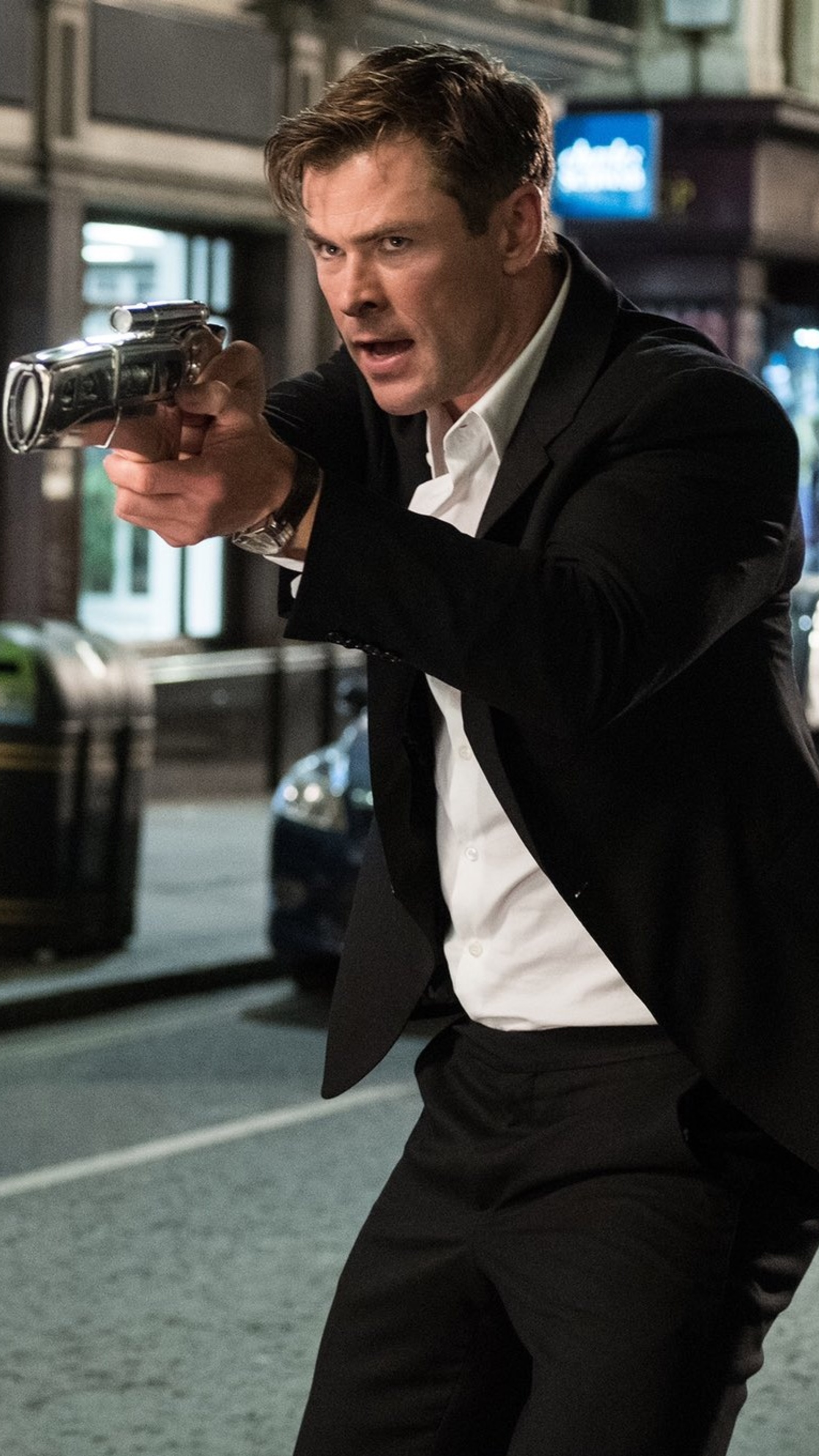 Chris Hemsworth, Men in Black International, Sony Xperia wallpapers, High definition, 2160x3840 4K Phone