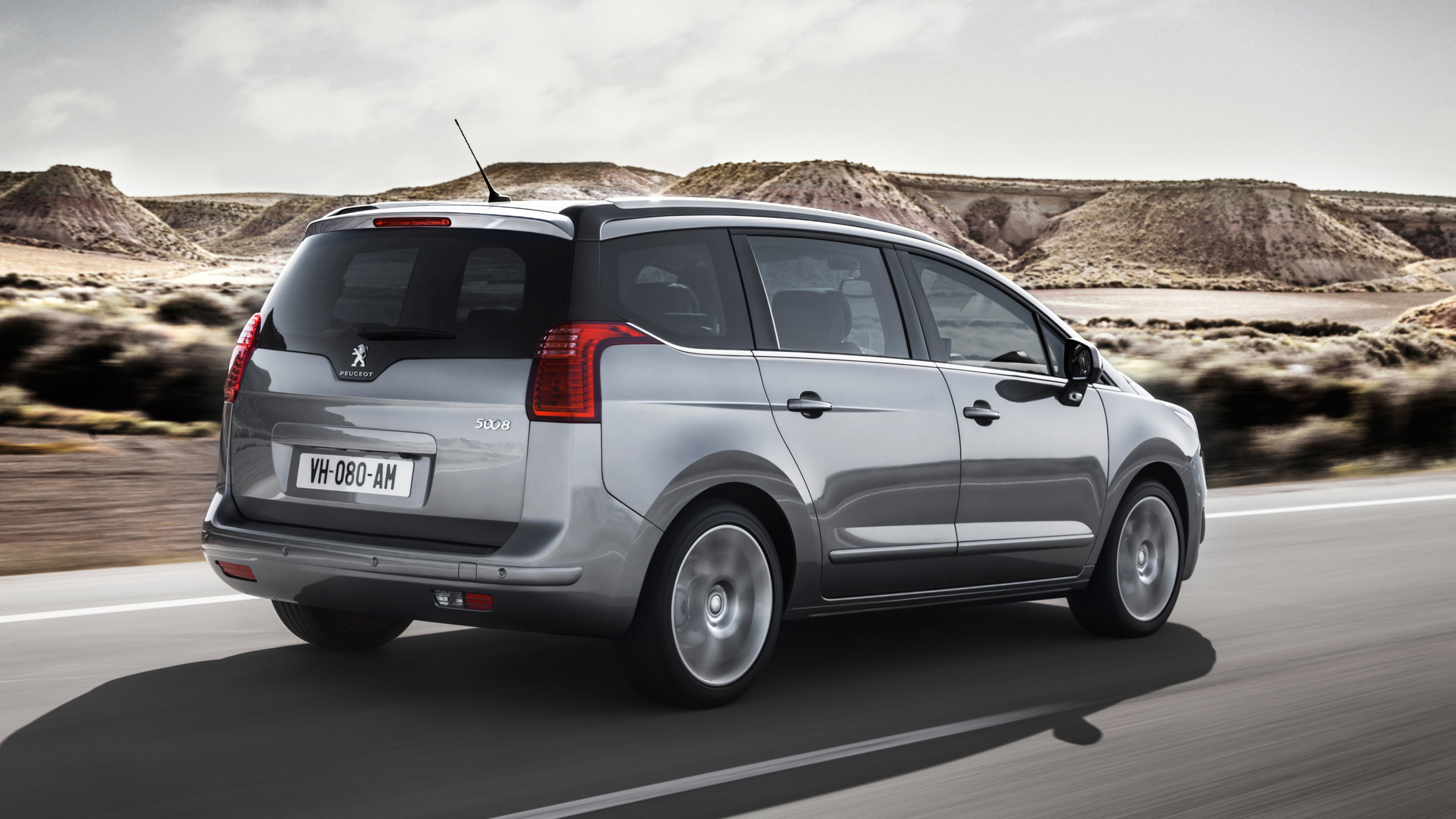 Peugeot 5008, Stylish and versatile, Enhanced driving experience, Spacious cabin, 3840x2160 4K Desktop