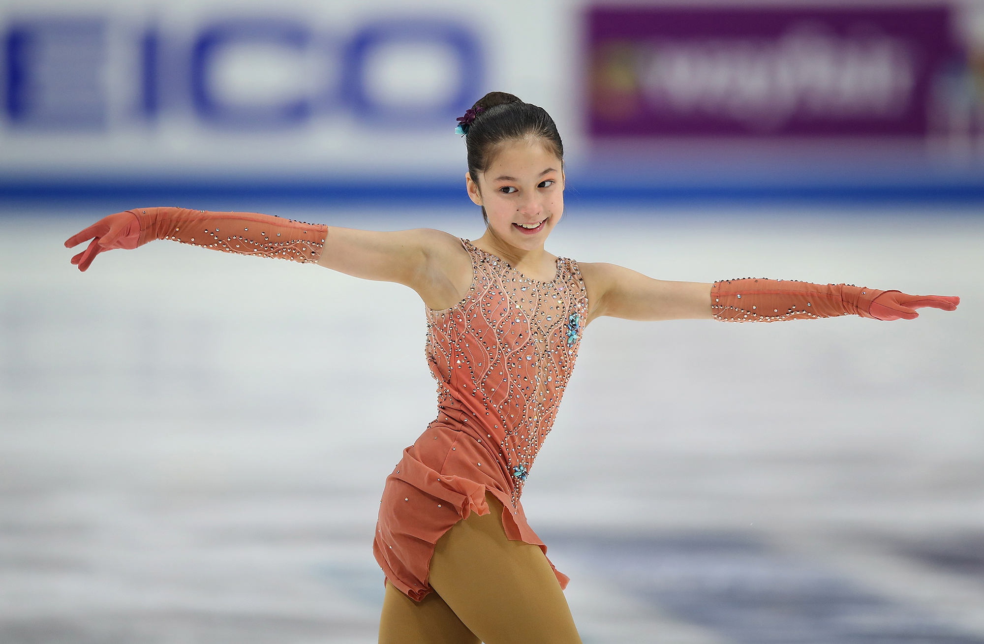 Alysa Liu, Giving medal interview, Heartfelt tribute, Loving father, 2000x1310 HD Desktop