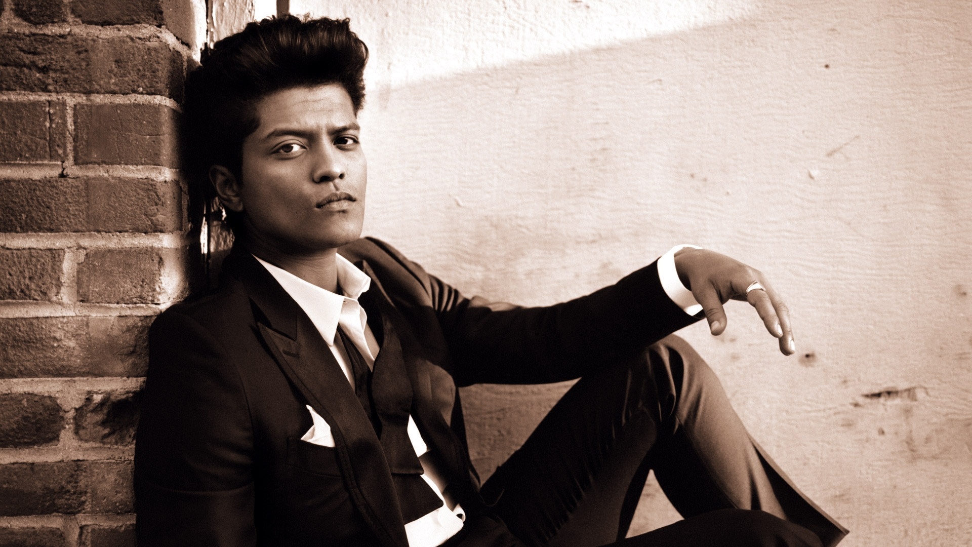 Bruno Mars HD wallpaper, Free download, 1920x1080 Full HD Desktop