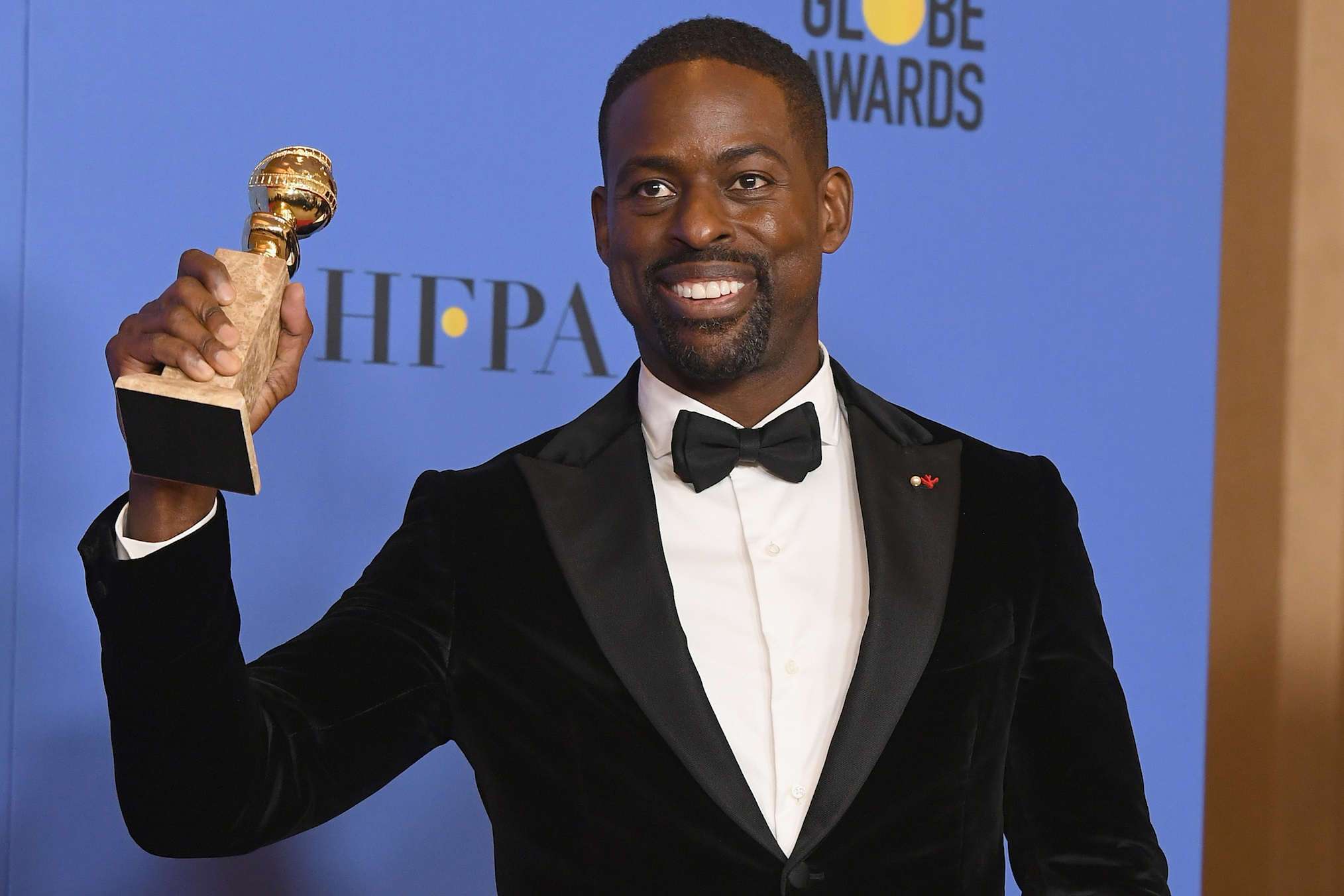 Golden Globes 2018, Sterling K. Brown Wallpaper, 2030x1360 HD Desktop