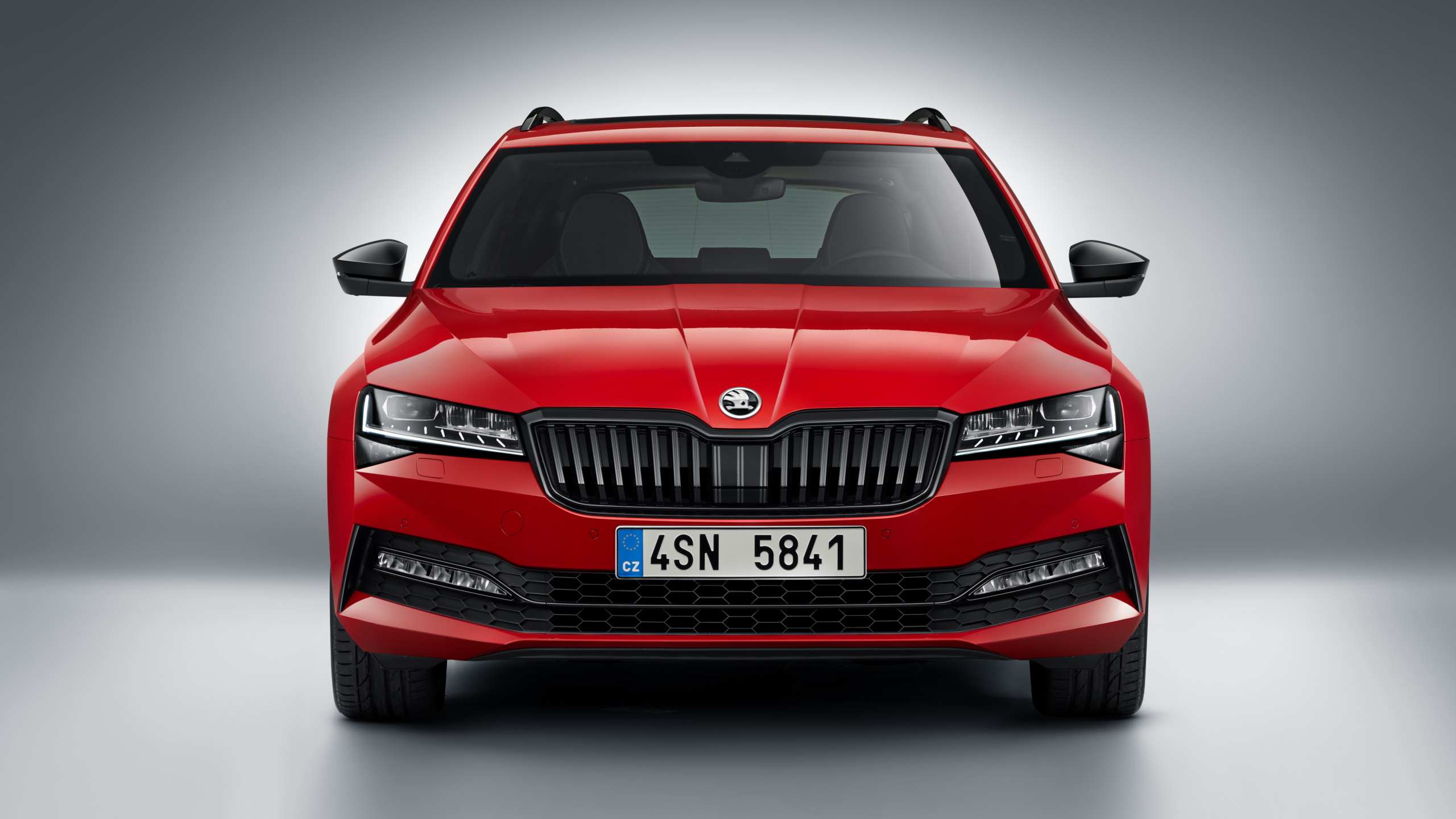 Skoda Superb, Sportline edition, Elegant design, High-end features, 2560x1440 HD Desktop