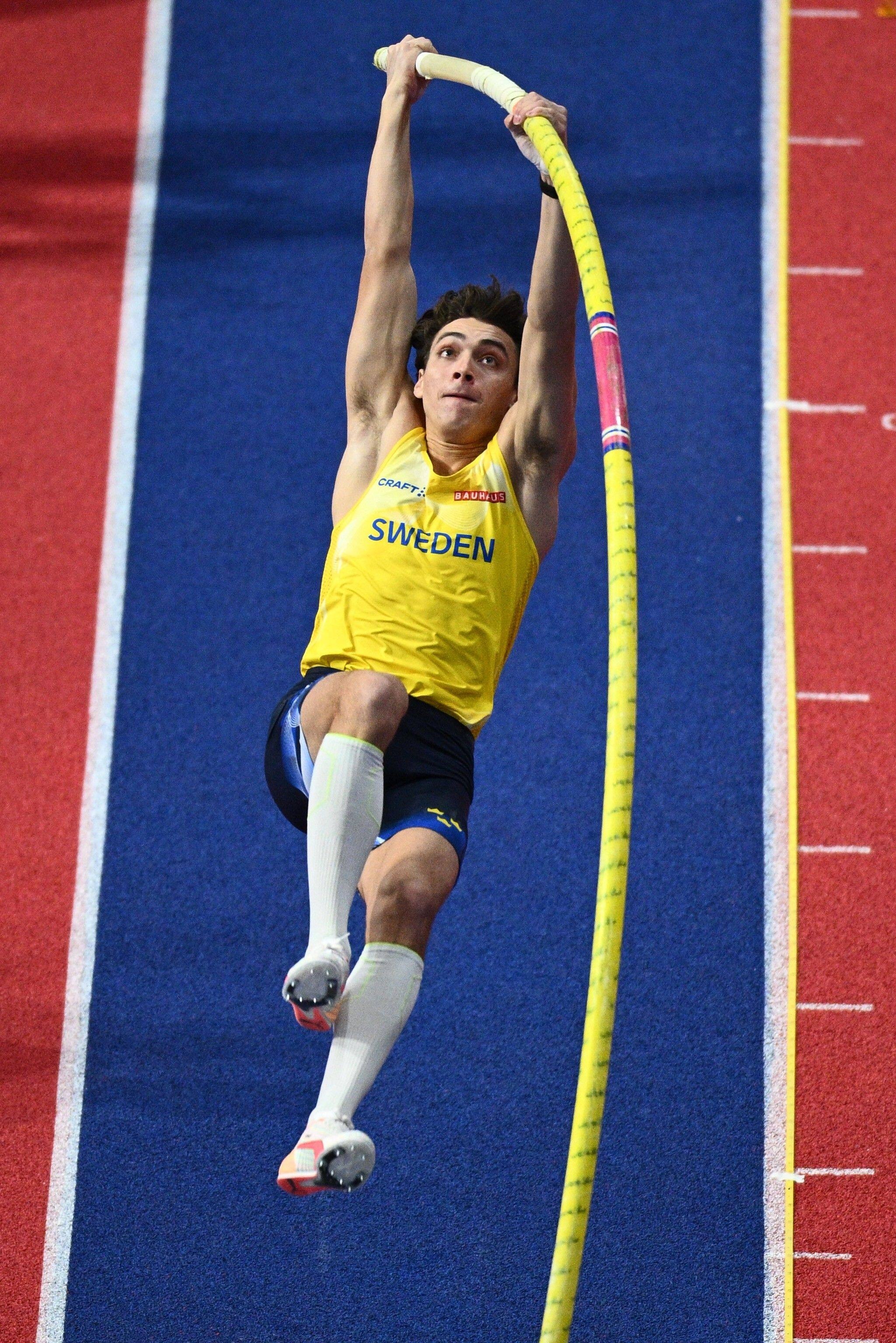 Armand Duplantis, Saison outdoor, Diamond League, 2050x3080 HD Phone