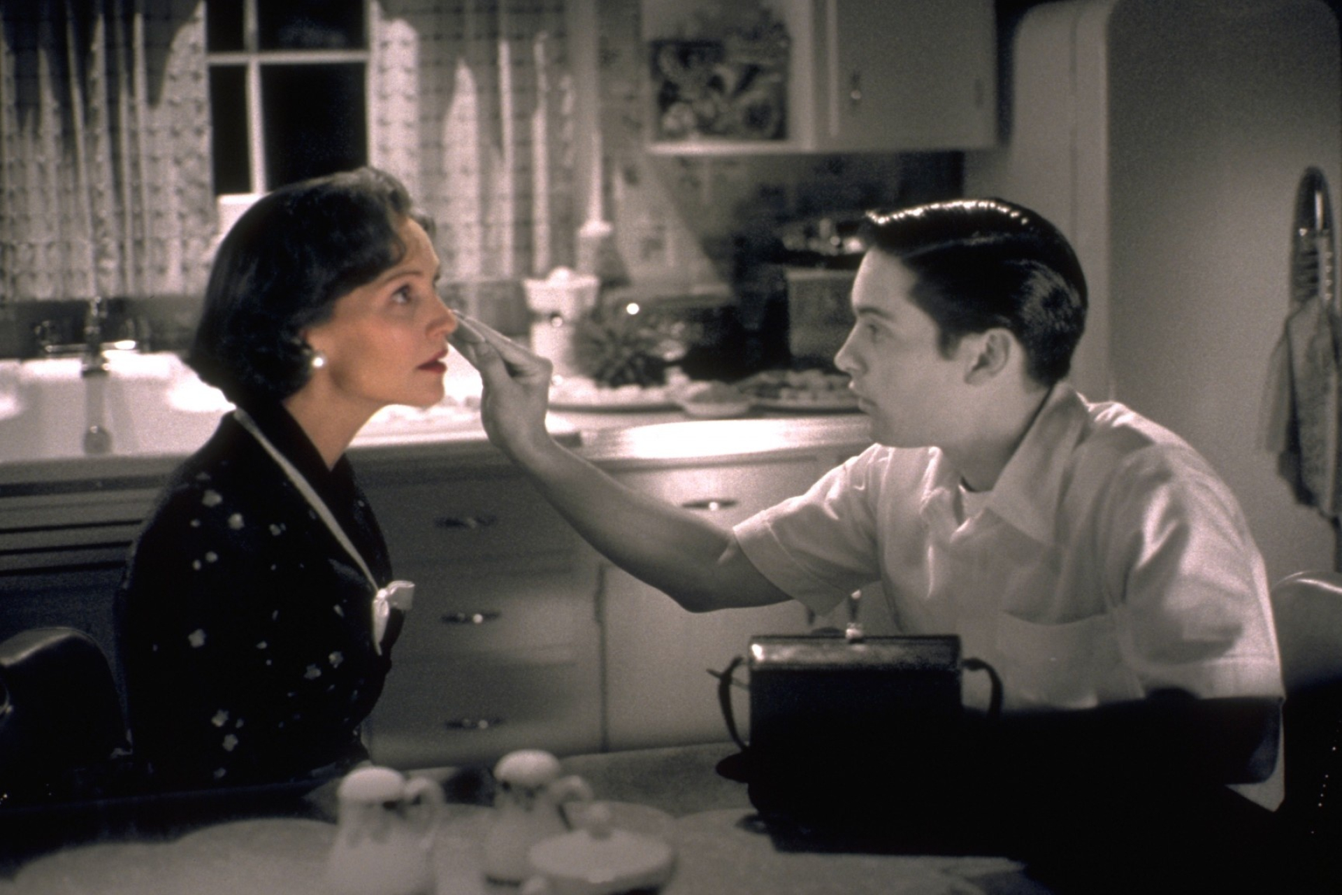 Pleasantville, Behind-the-scenes insights, Special effects challenges, VFXblog feature, 1920x1280 HD Desktop